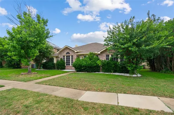 Garland, TX 75040,2726 Crosslands Drive