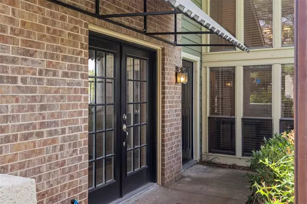 Dallas, TX 75243,9613 Walnut Street #2101