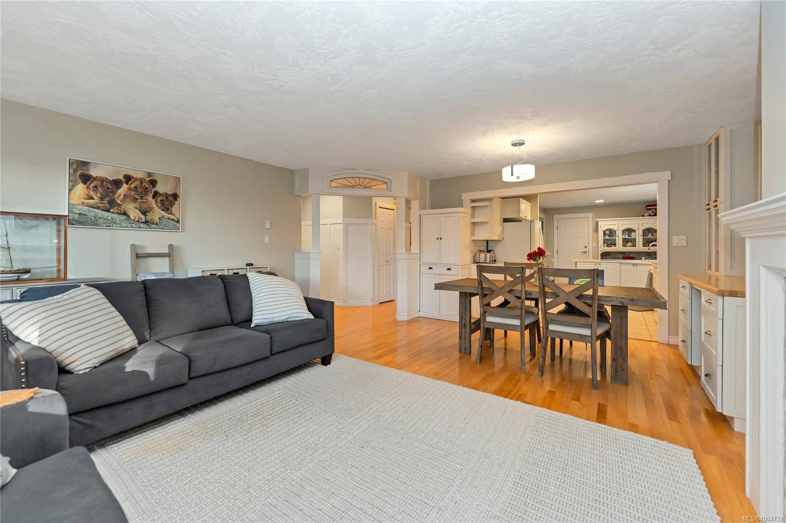 Esquimalt, BC V9A 4L5,850 Parklands Dr #30