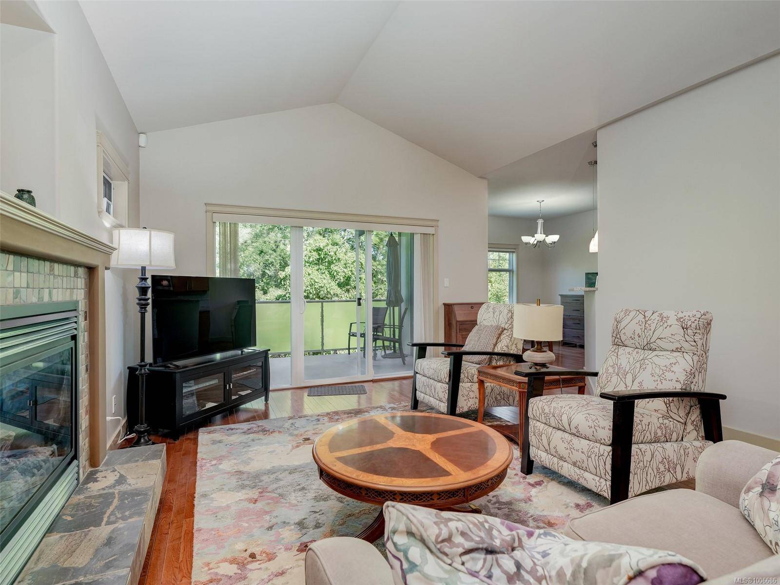 Saanich, BC V8Z 7Z1,3957 South Valley Dr #9