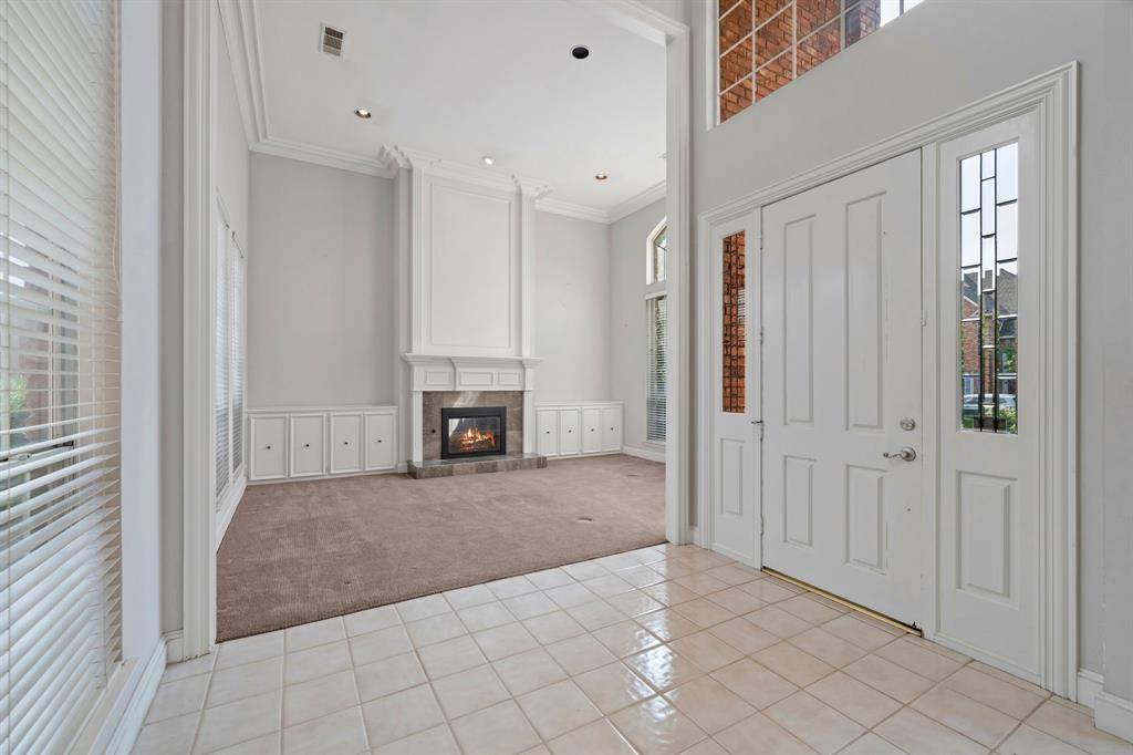 Dallas, TX 75287,4743 Holly Tree Drive