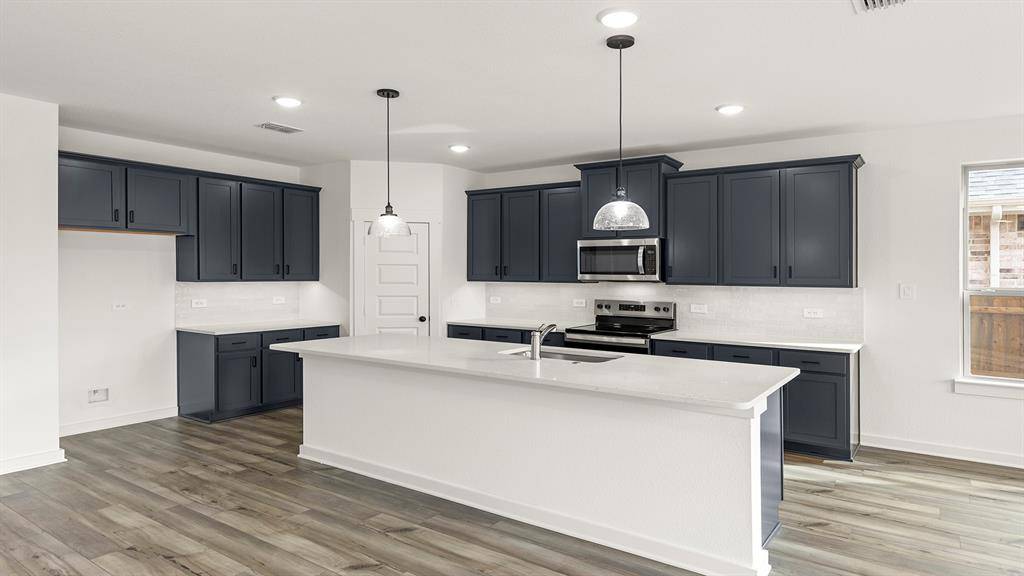 Waxahachie, TX 75167,405 Rivers Edge Drive