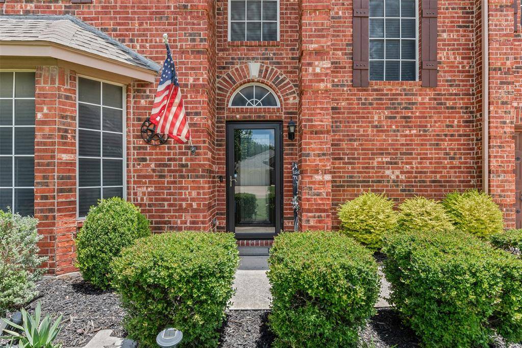 Saginaw, TX 76179,332 Carriage Lane