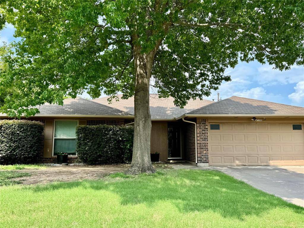 Cleburne, TX 77033,1102 Lena Street