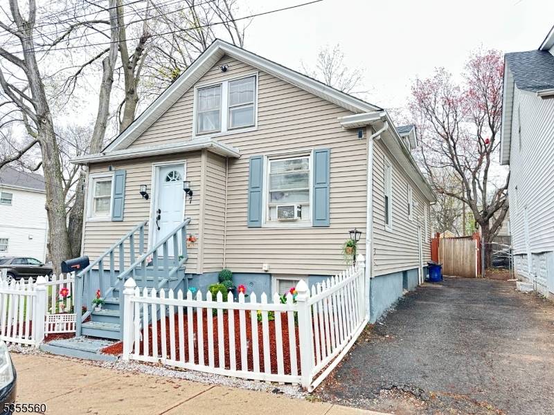 New Brunswick City, NJ 08901,7 Hazelhurst St
