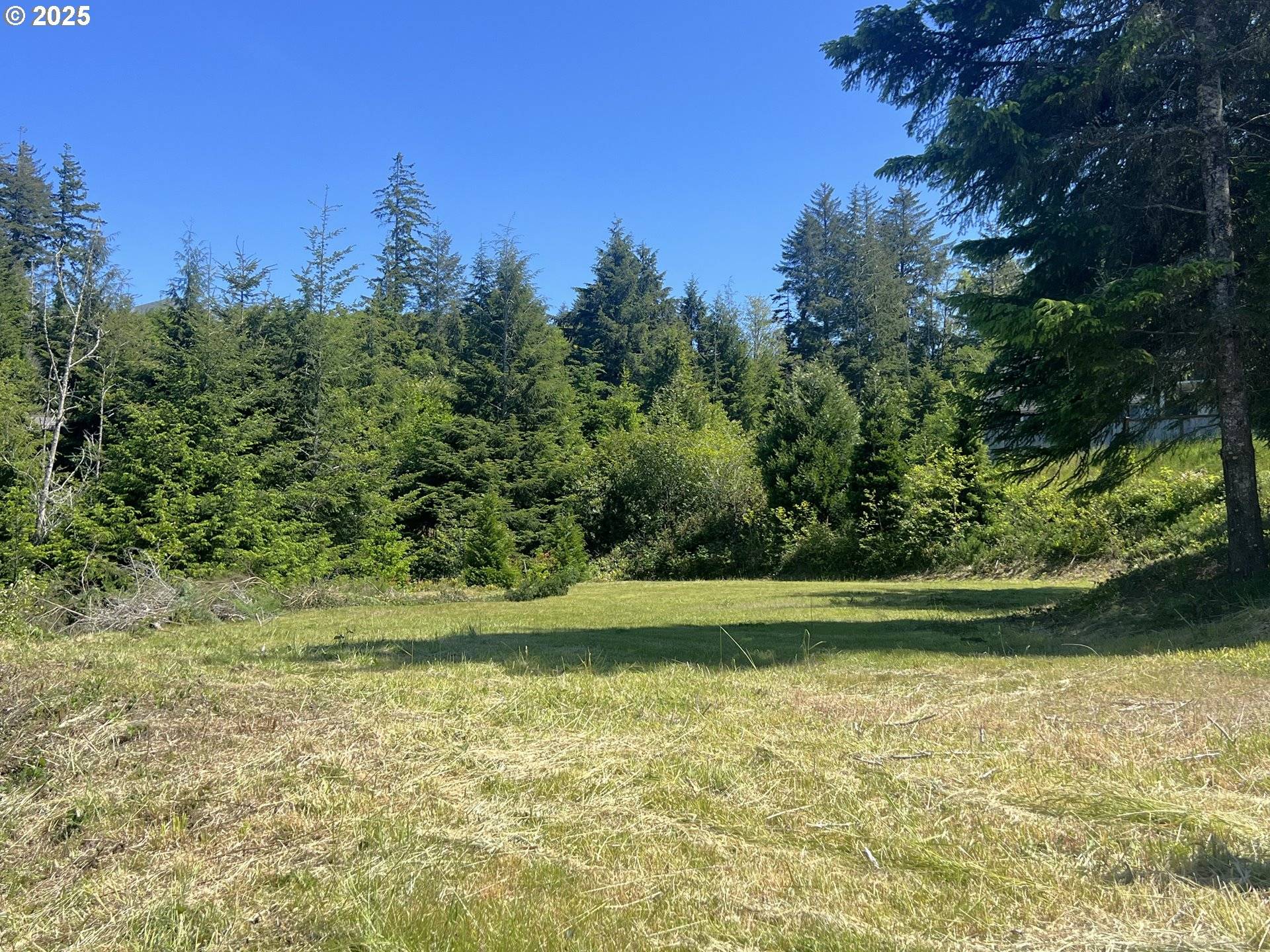 Coos Bay, OR 97420,2261 Timberline Dr. #23