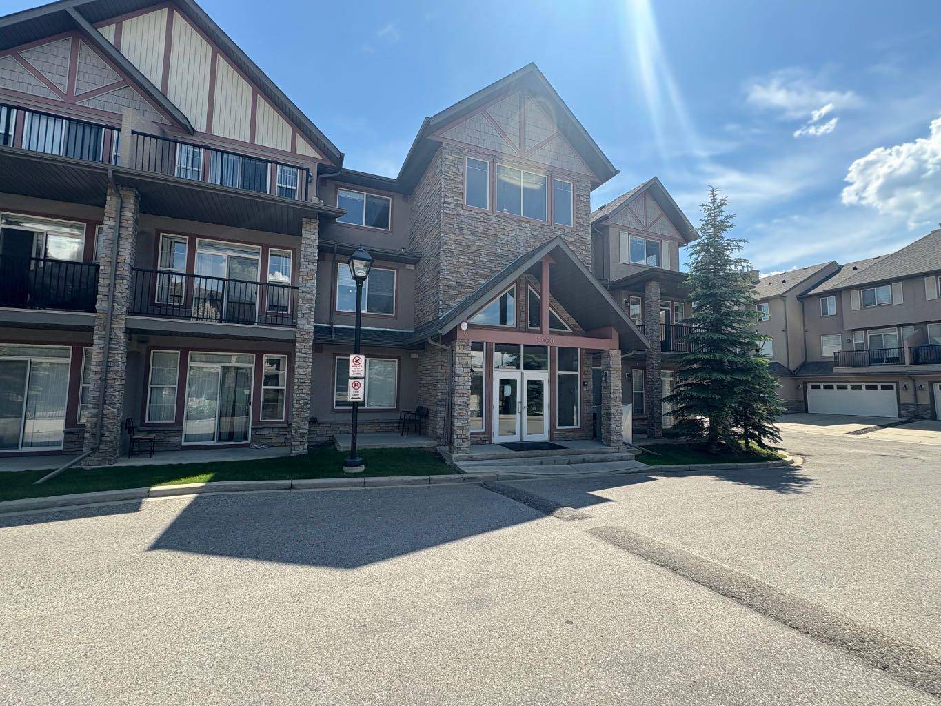 Calgary, AB T3H 0K1,211 Aspen Stone BLVD SW #2107