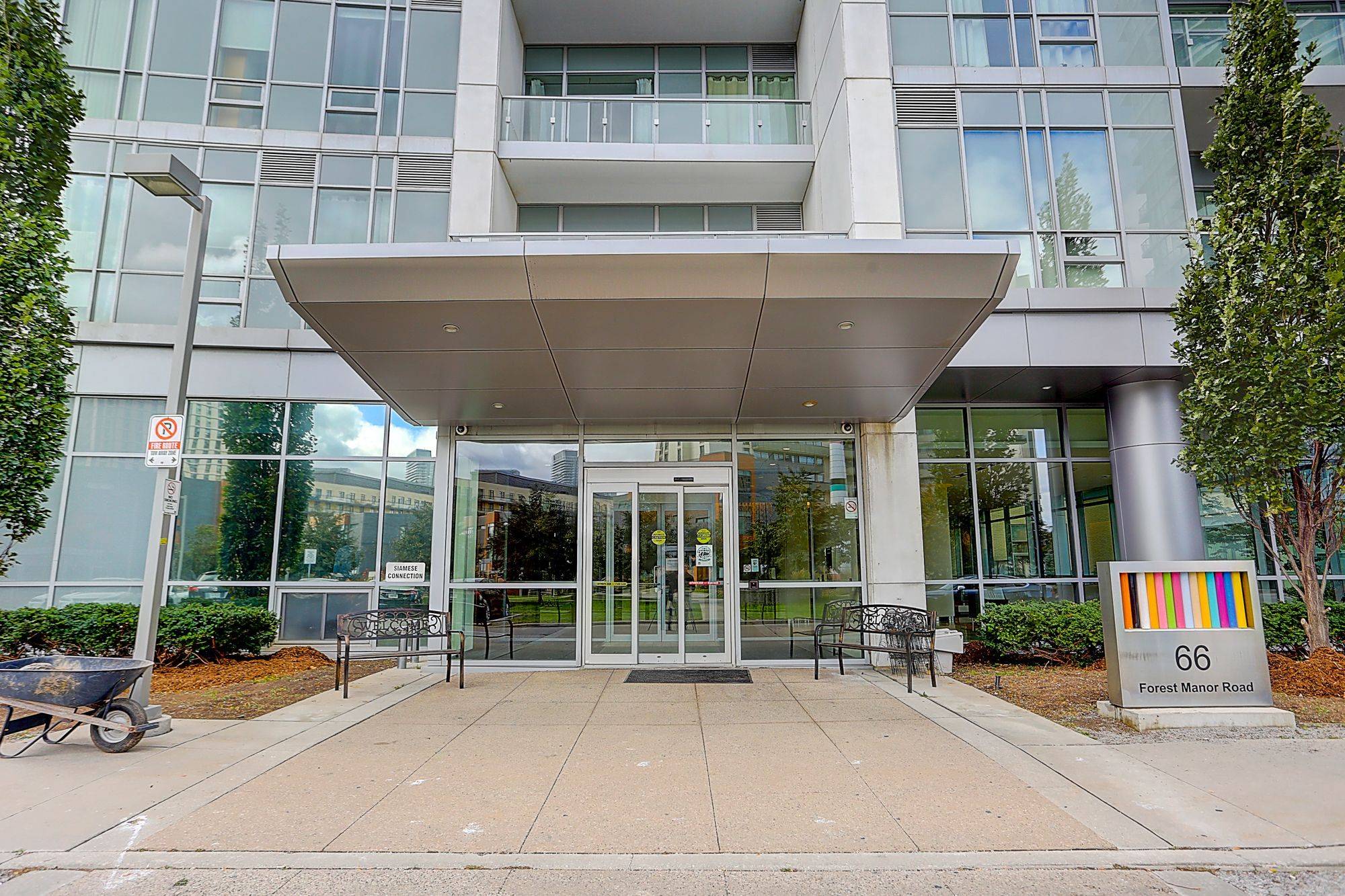Toronto C15, ON M2J 0B7,66 Forest Manor RD #2706