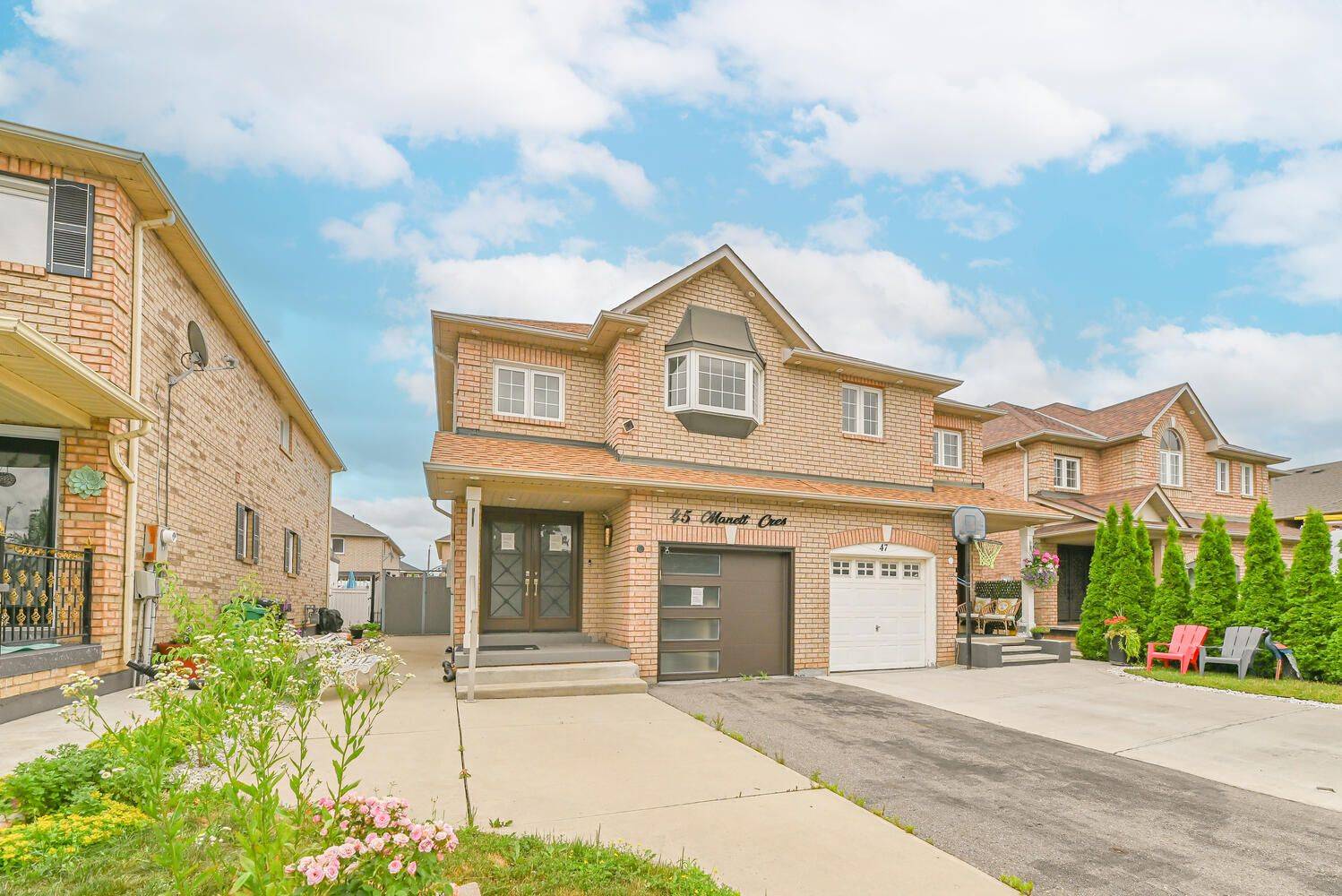 45 Manett CRES, Brampton, ON L6X 4X4