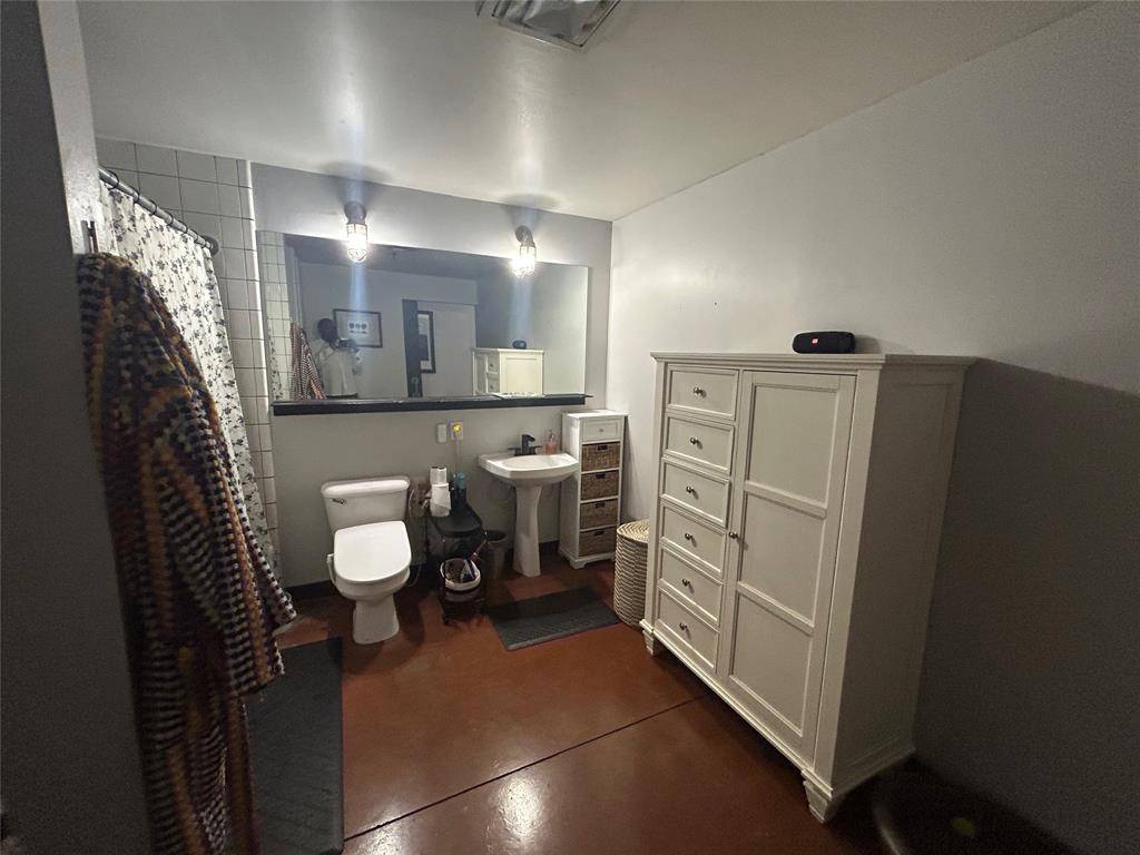 Dallas, TX 75202,1122 Jackson Street #718