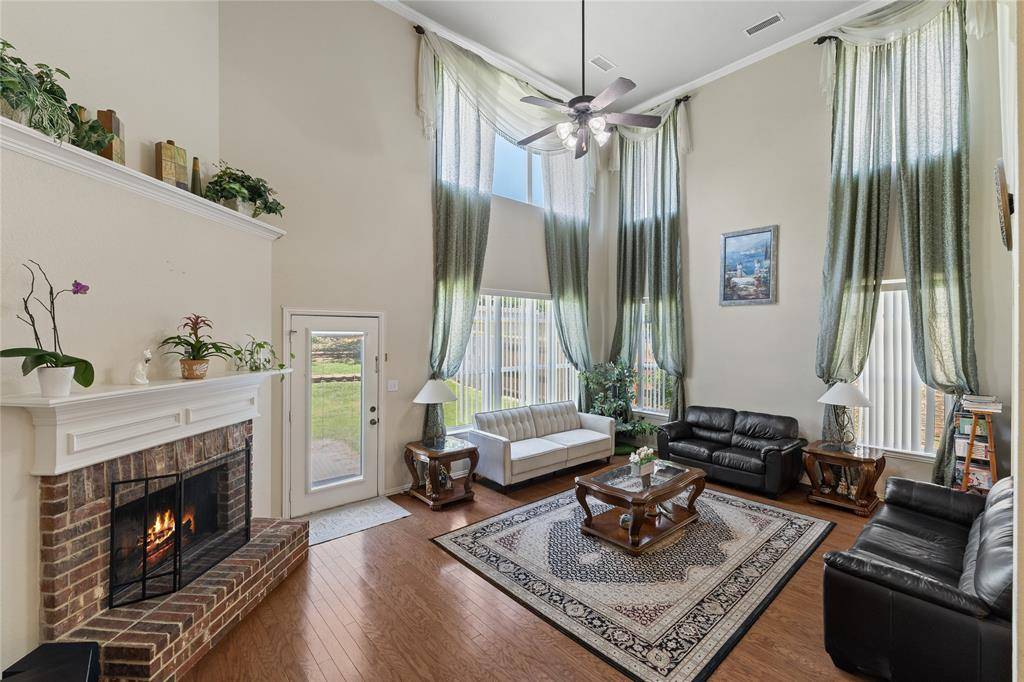 Burleson, TX 76028,2904 Shoreline Drive