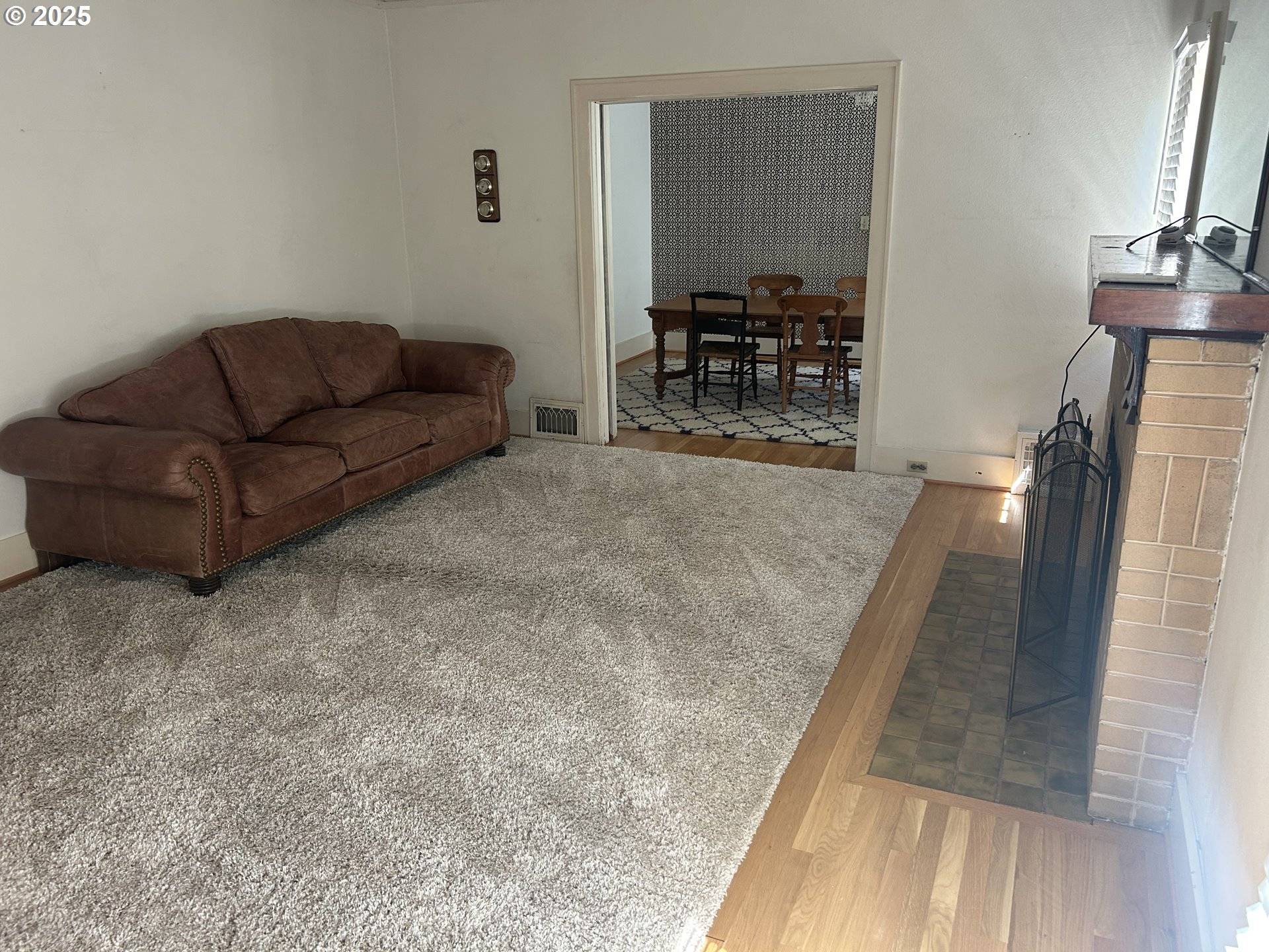 Salem, OR 97301,945 NE BELMONT ST