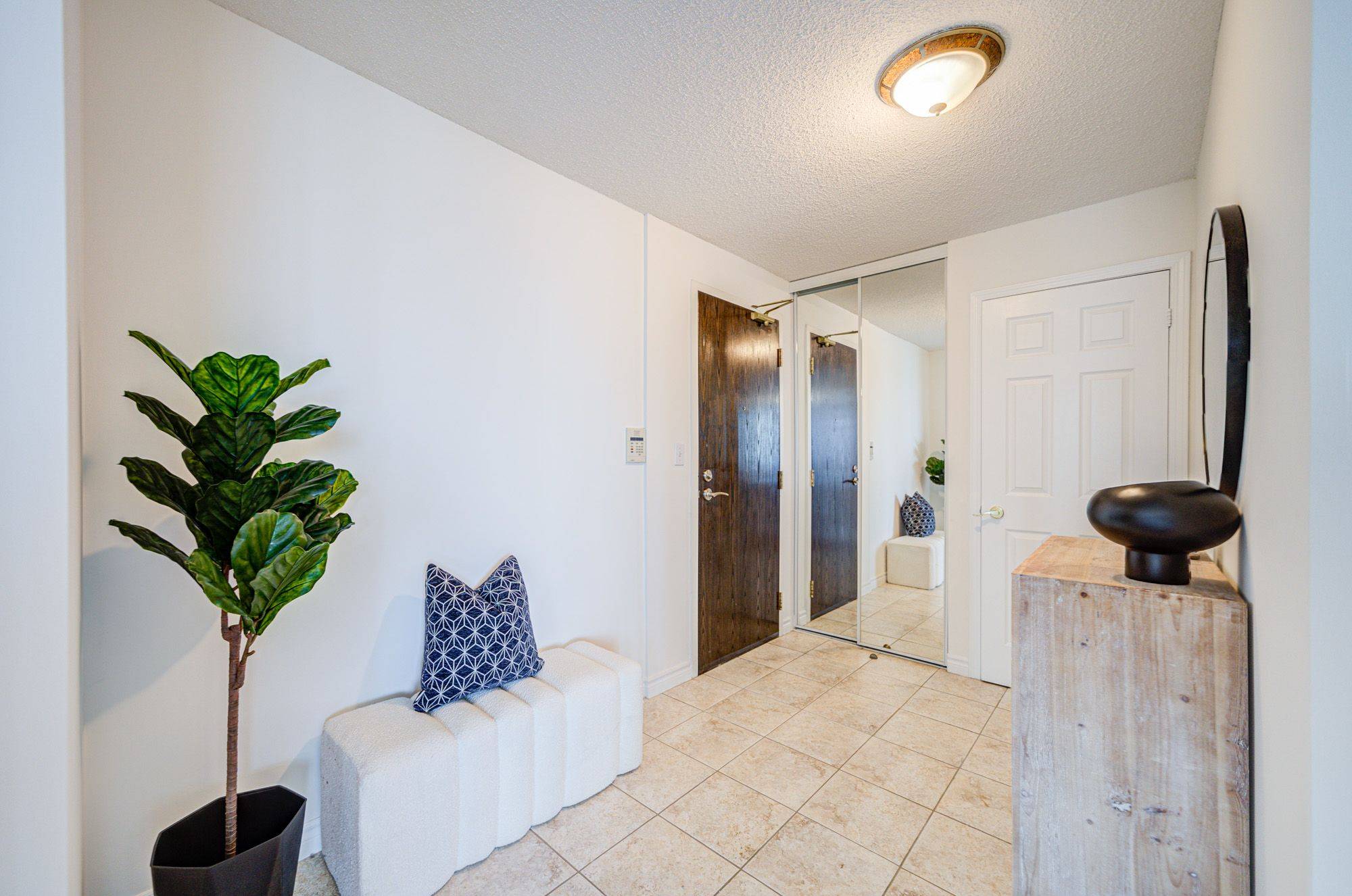Toronto C14, ON M2N 7M2,18 Spring Garden AVE #2808