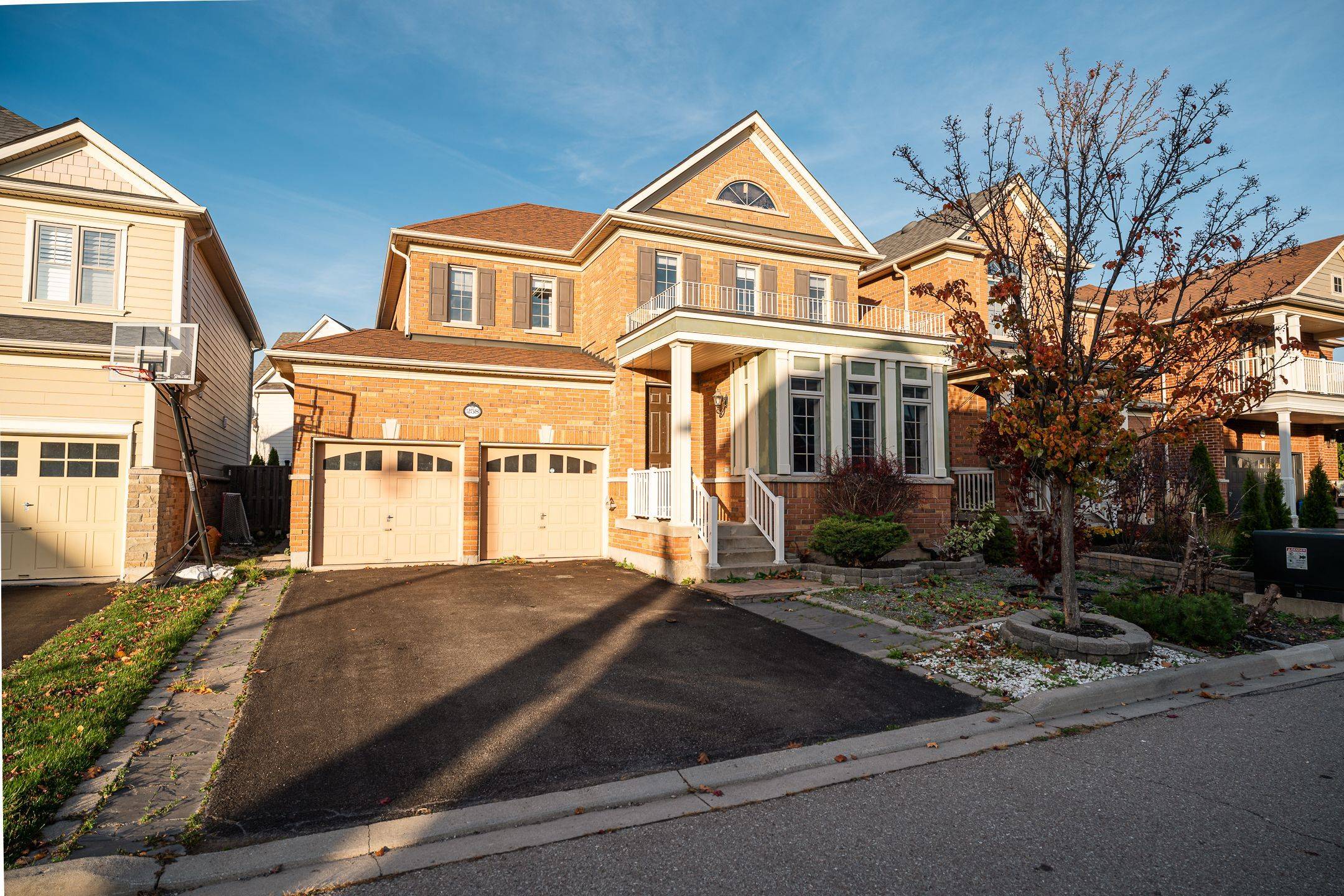 258 Holloway TER, Milton, ON L9T 0S1