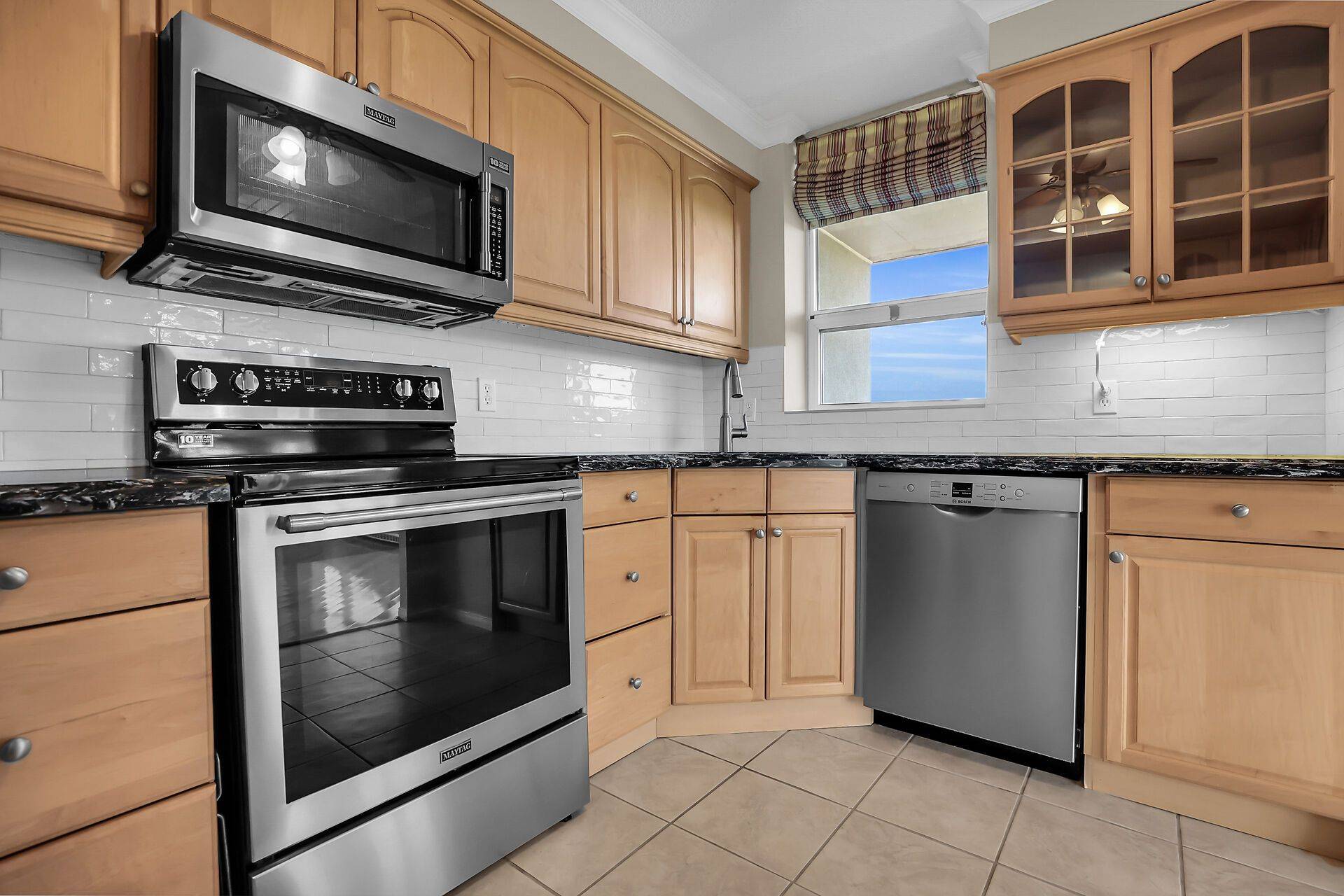 St. Catharines, ON L2N 7L5,81 Scott ST #710