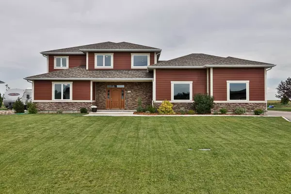 37 Pebble Creek CV, Raymond, AB T0K 2S0