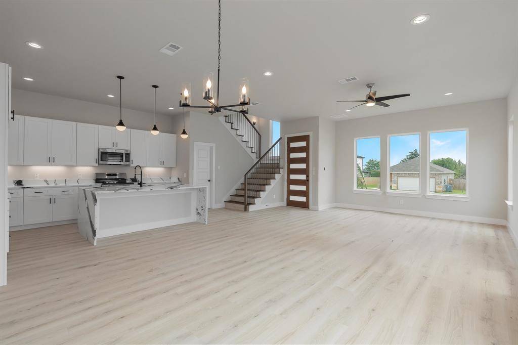 Dallas, TX 75241,2421 Gooch Street
