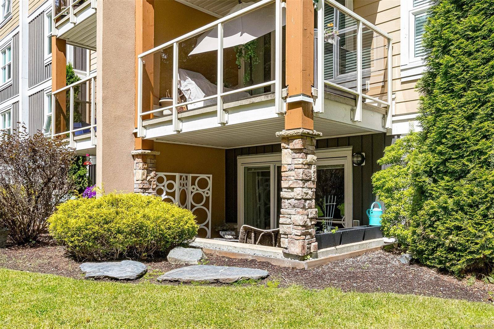 4701 Uplands Dr #104, Nanaimo, BC V9T 5Y2
