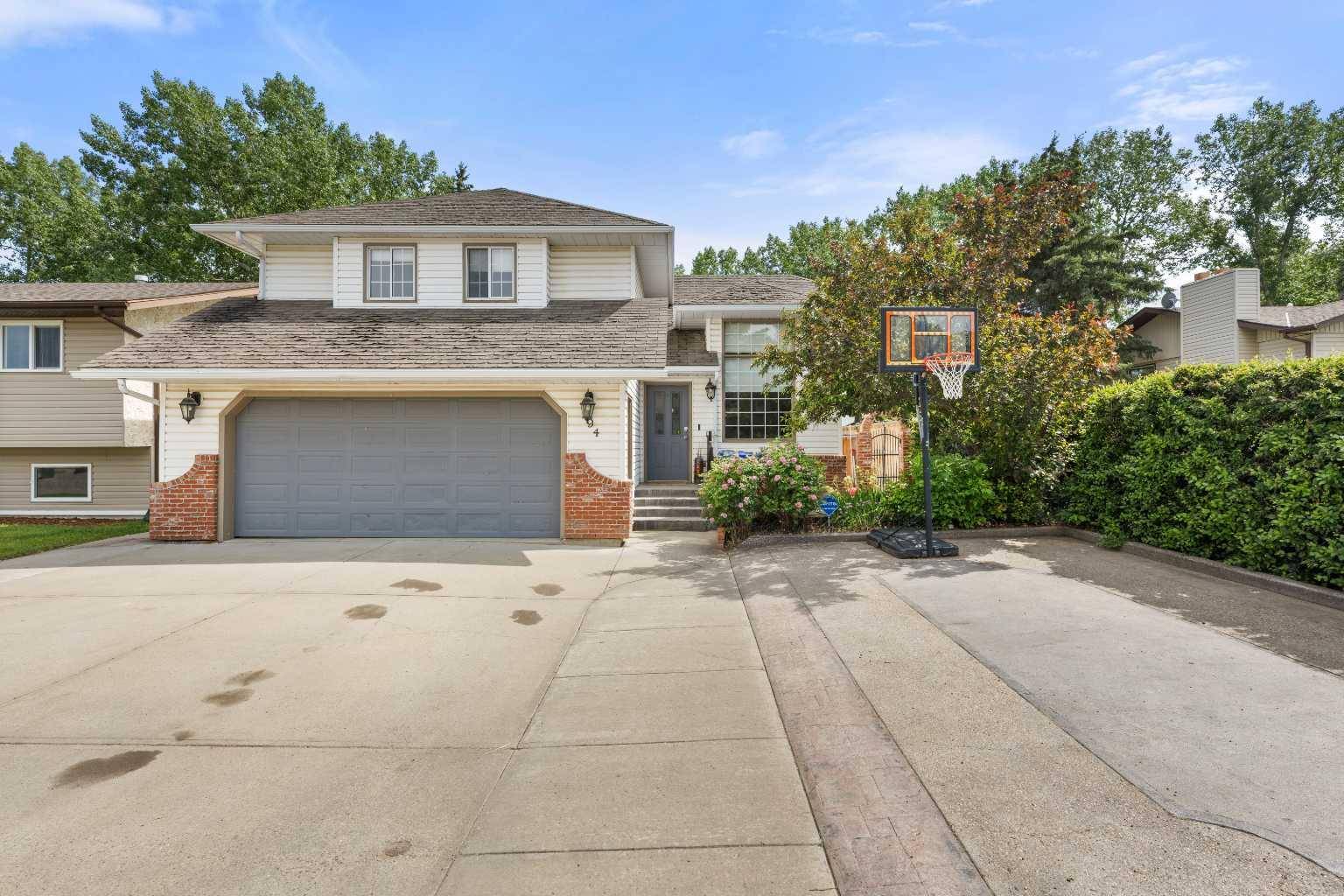 94 Balsam CRES, Olds, AB T4H 1K9