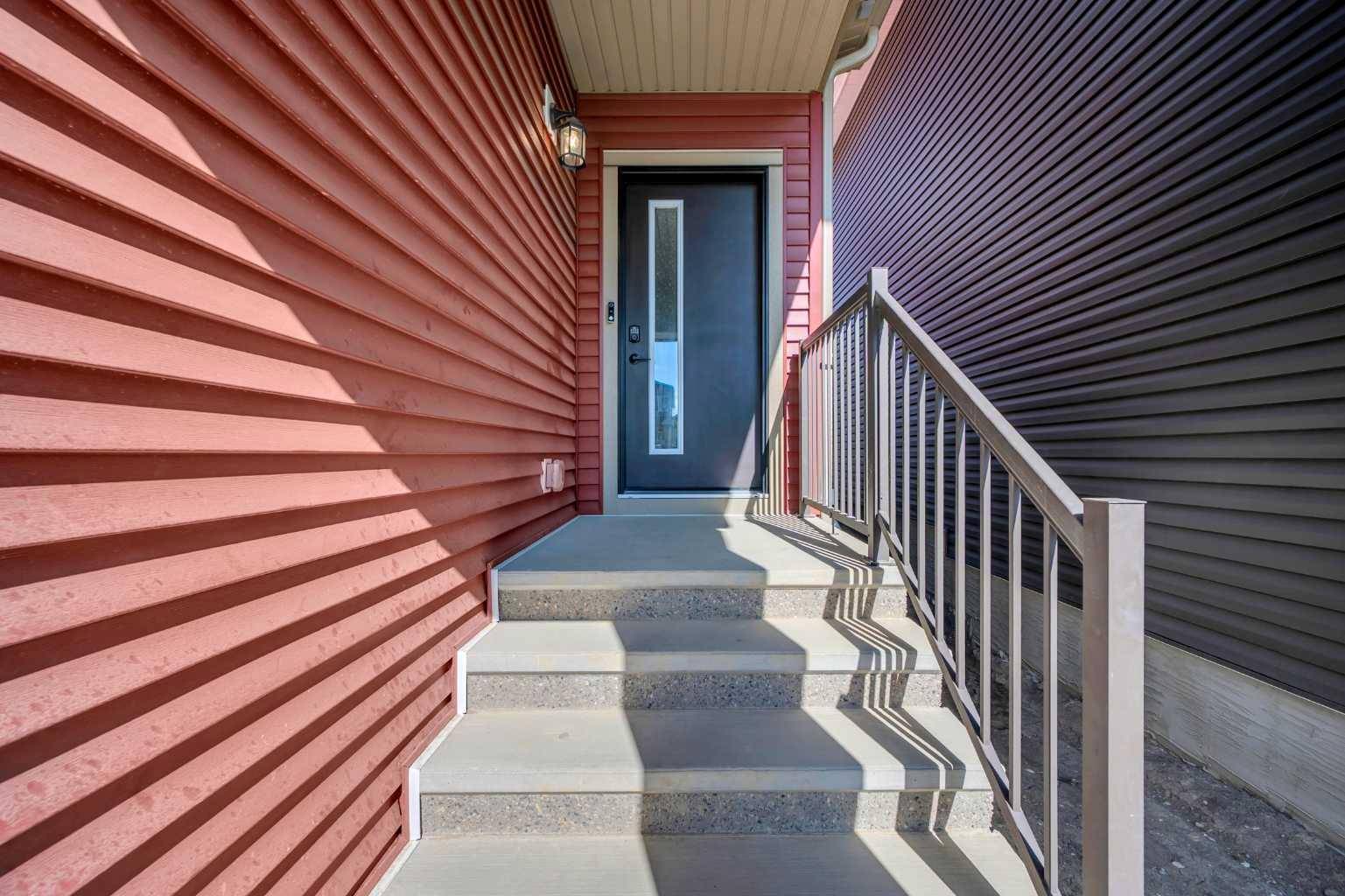 Calgary, AB T2X 5M2,154 Silver Spruce GRV Southwest