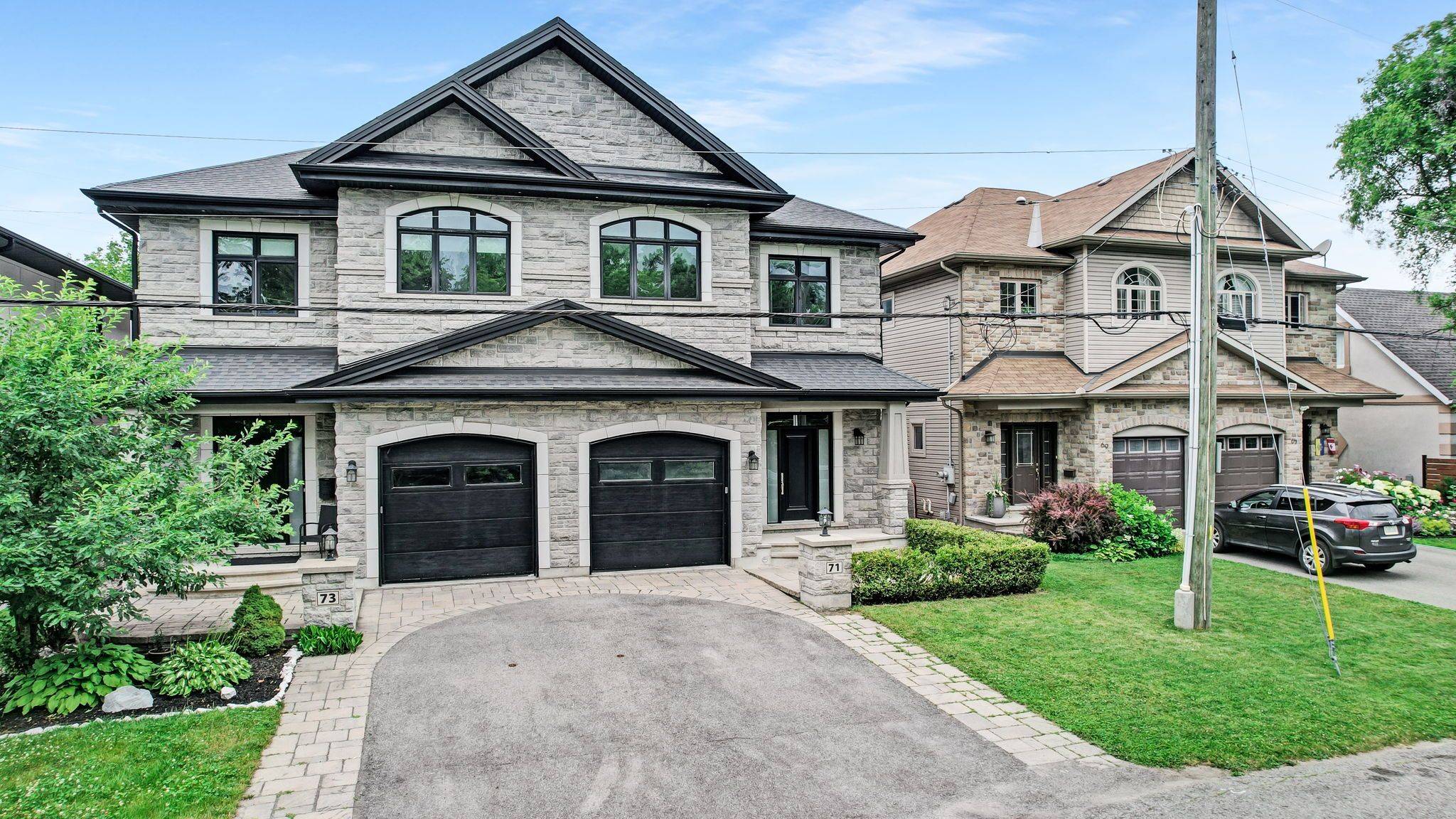 Cityview - Parkwoods Hills - Rideau Shore, ON K2E 6A1,71 ELEANOR DR