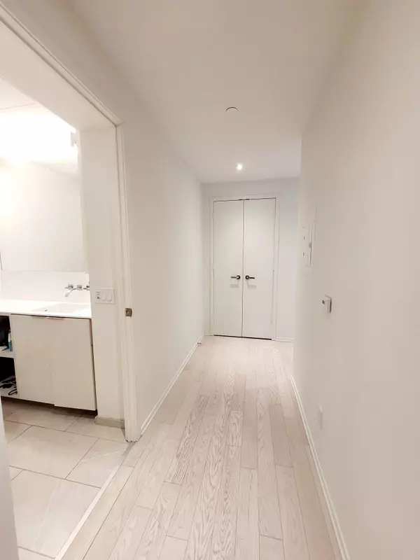 Toronto C08, ON M5A 0C9,16 Bonnycastle ST #2311