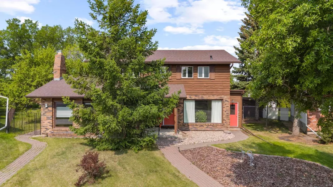 4210 63 ST, Camrose, AB T4V 2W2