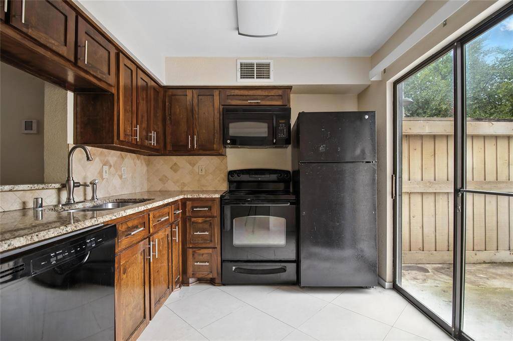 Dallas, TX 75219,4777 Cedar Springs Road #4A4