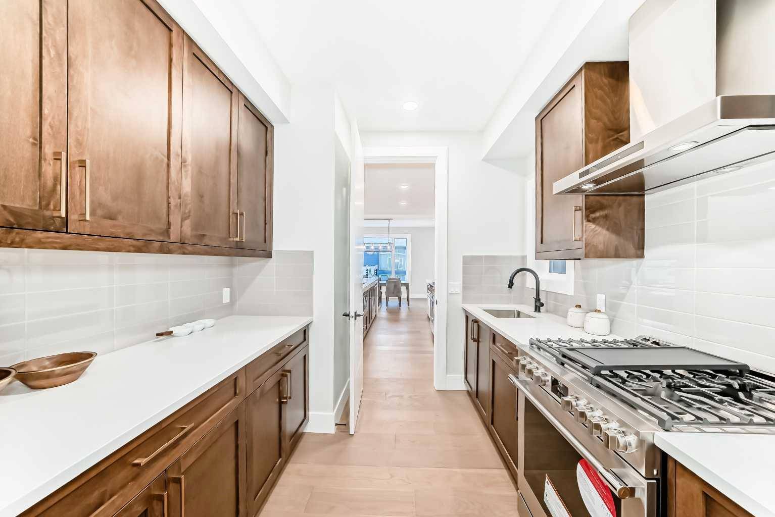 Calgary, AB T3H 6G4,386 Spring Creek CIR SW