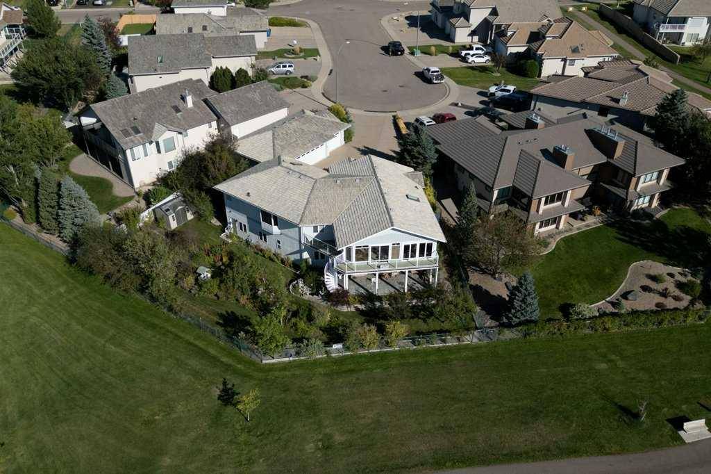 Lethbridge, AB T1K 7M6,102 Fairmont CV S