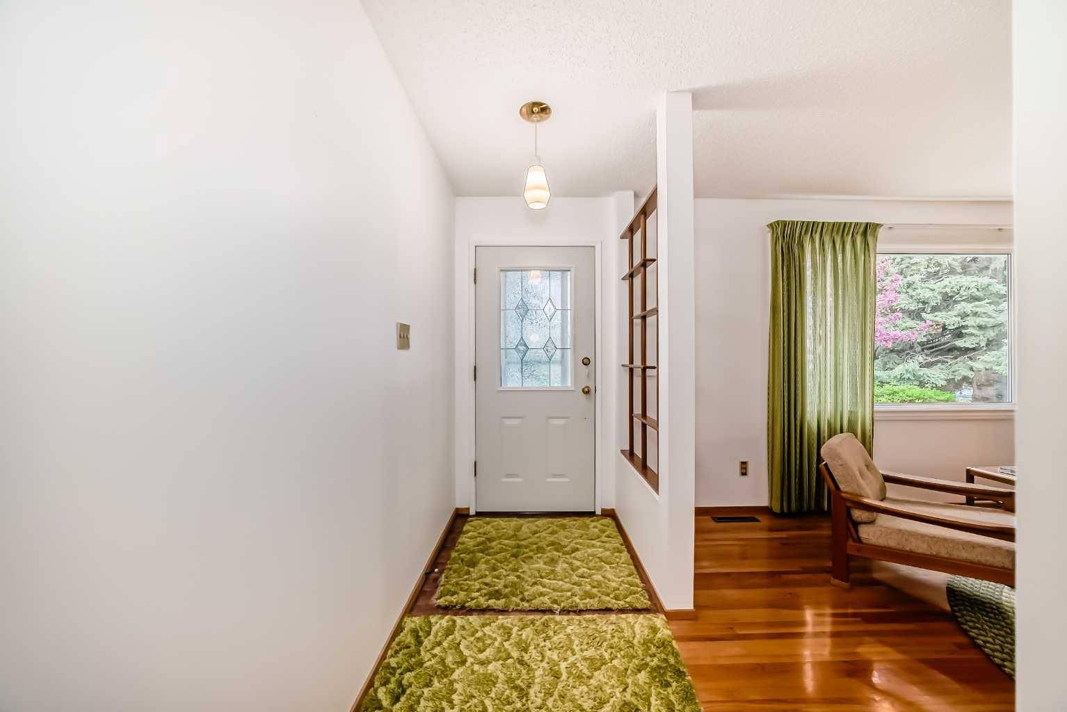 Calgary, AB T3A 0S8,4915 48 ST NW