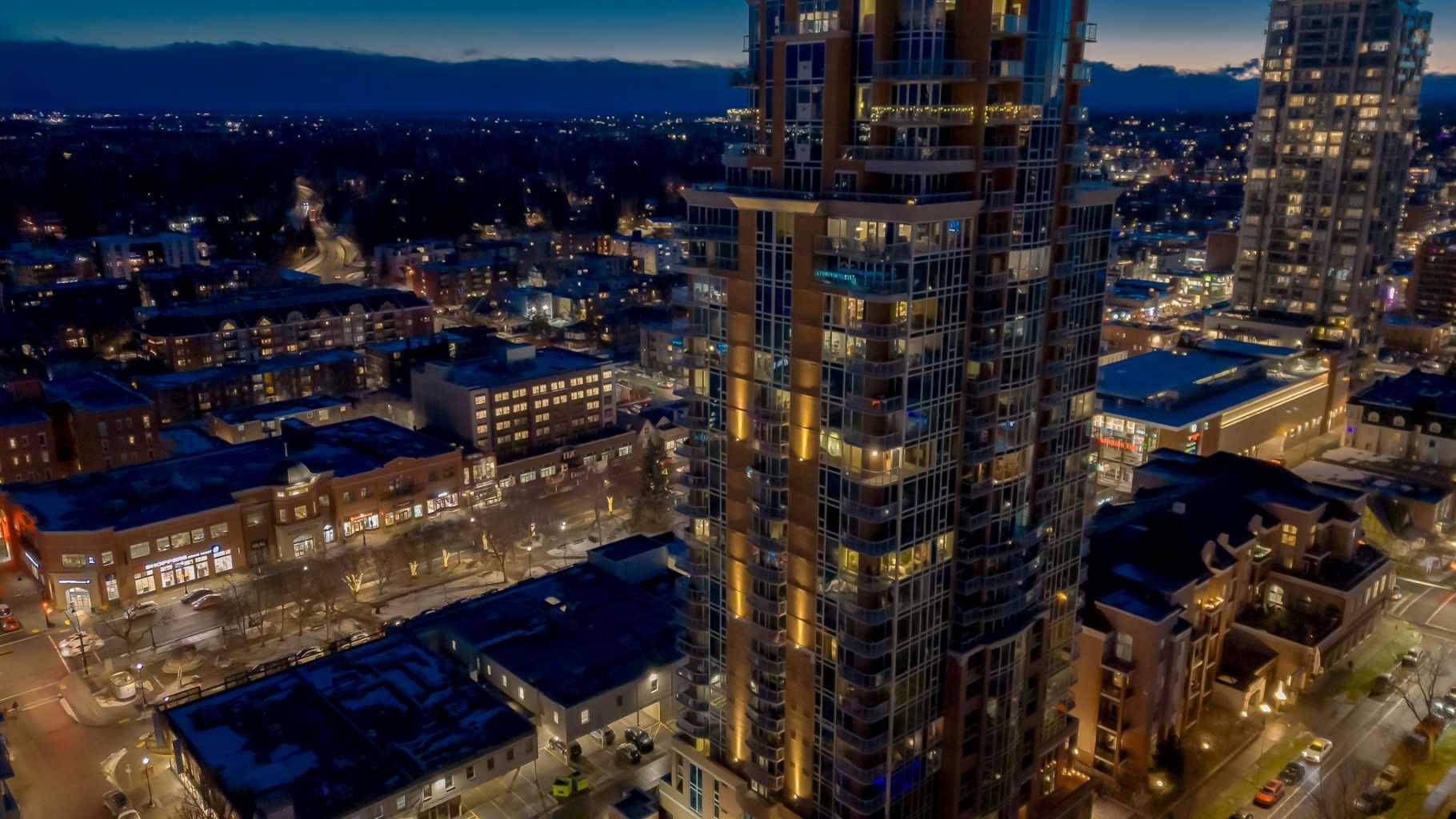 Calgary, AB T2R 0H8,817 15 AVE Southwest #1700