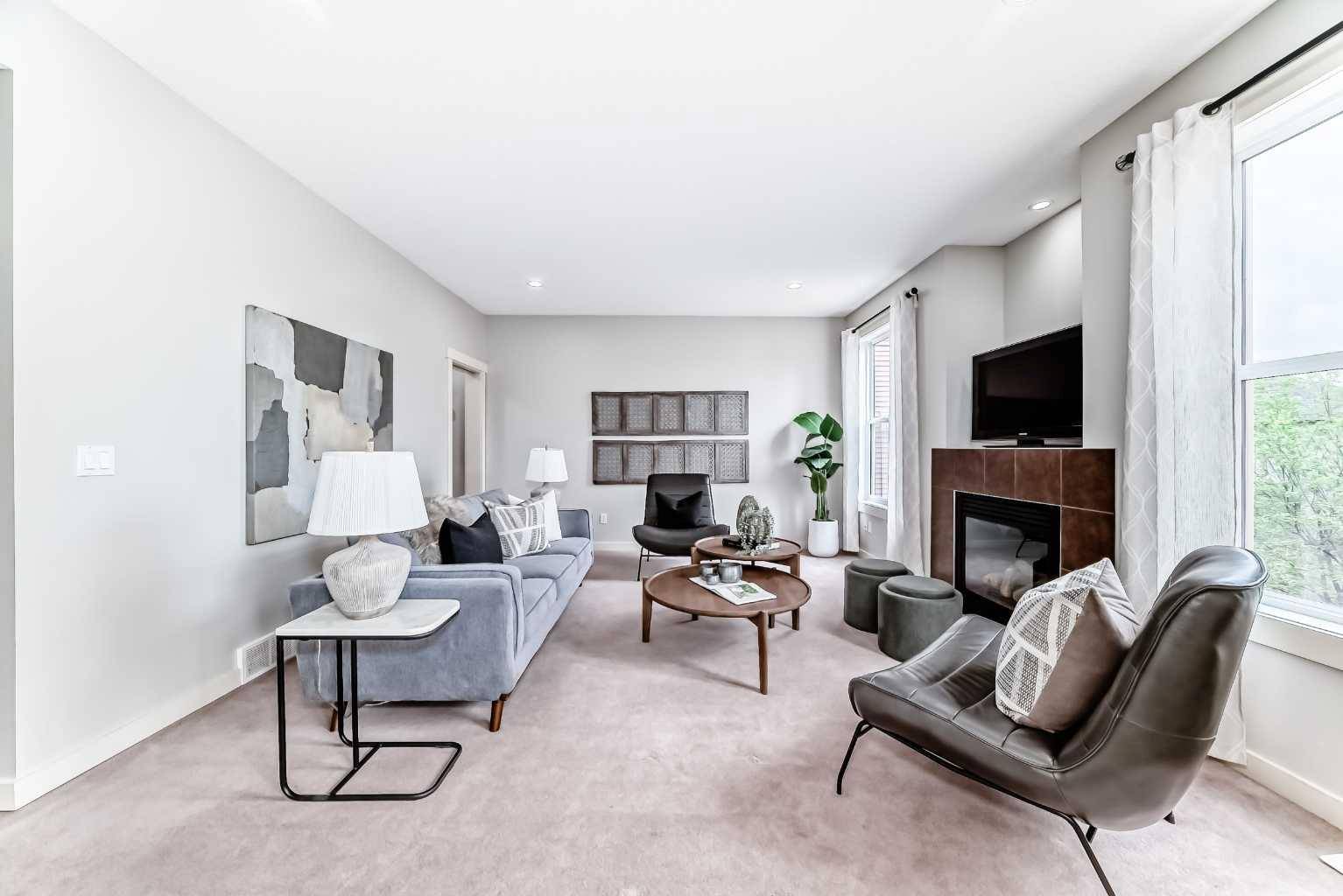 Calgary, AB T2Y 0H2,479 Evergreen CIR Southwest