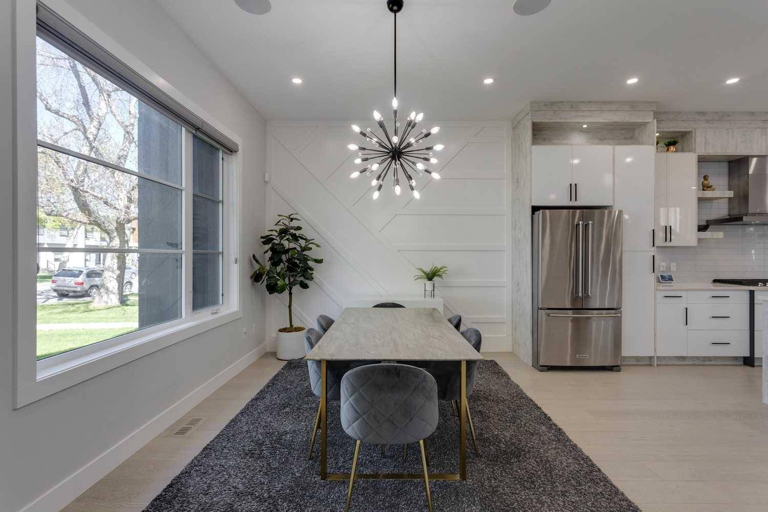 Calgary, AB T2E 1W9,223 24 AVE NE