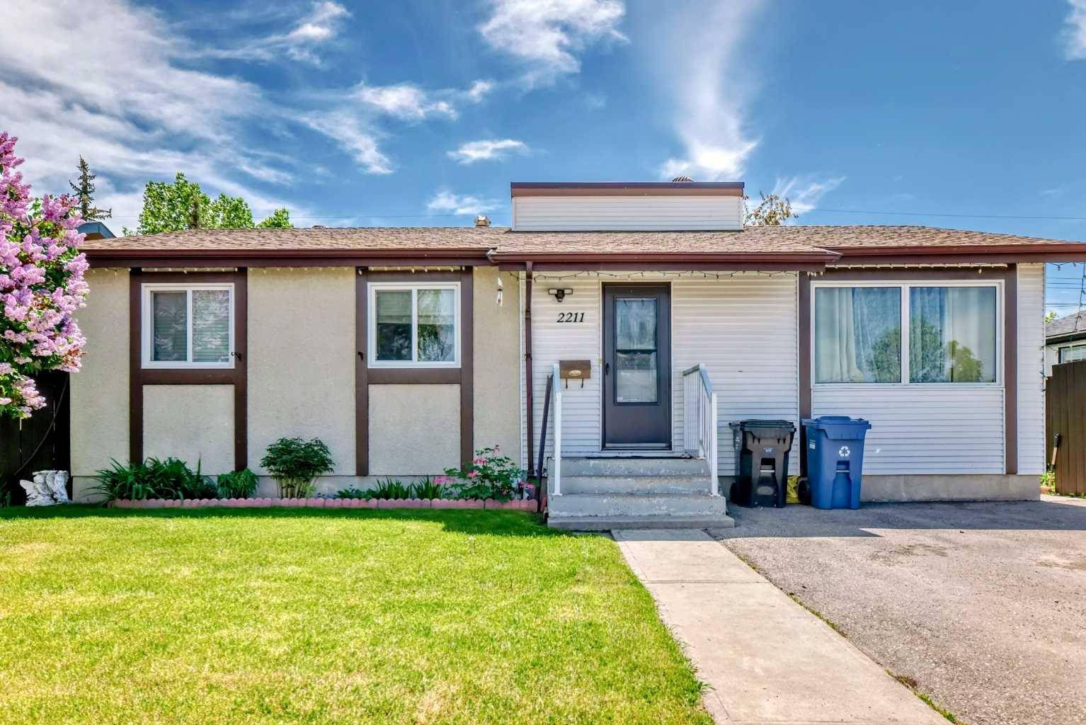 2211 80 AVE Southeast, Calgary, AB T2C 1H3