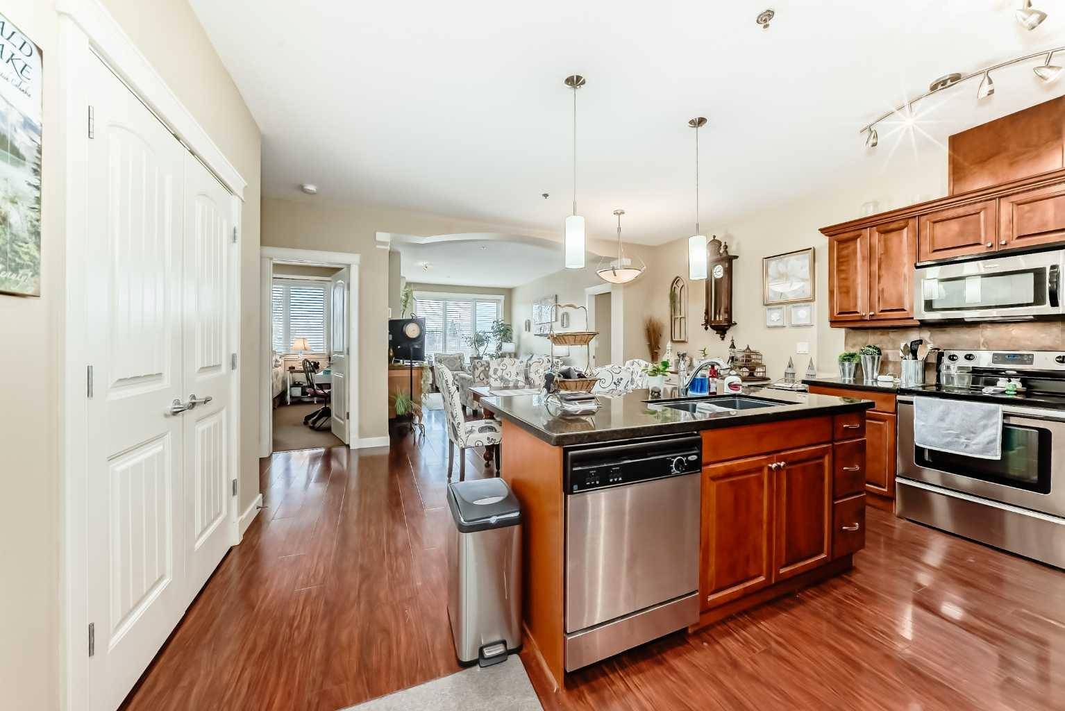 Sylvan Lake, AB T4S0G7,4707 50 ST #309