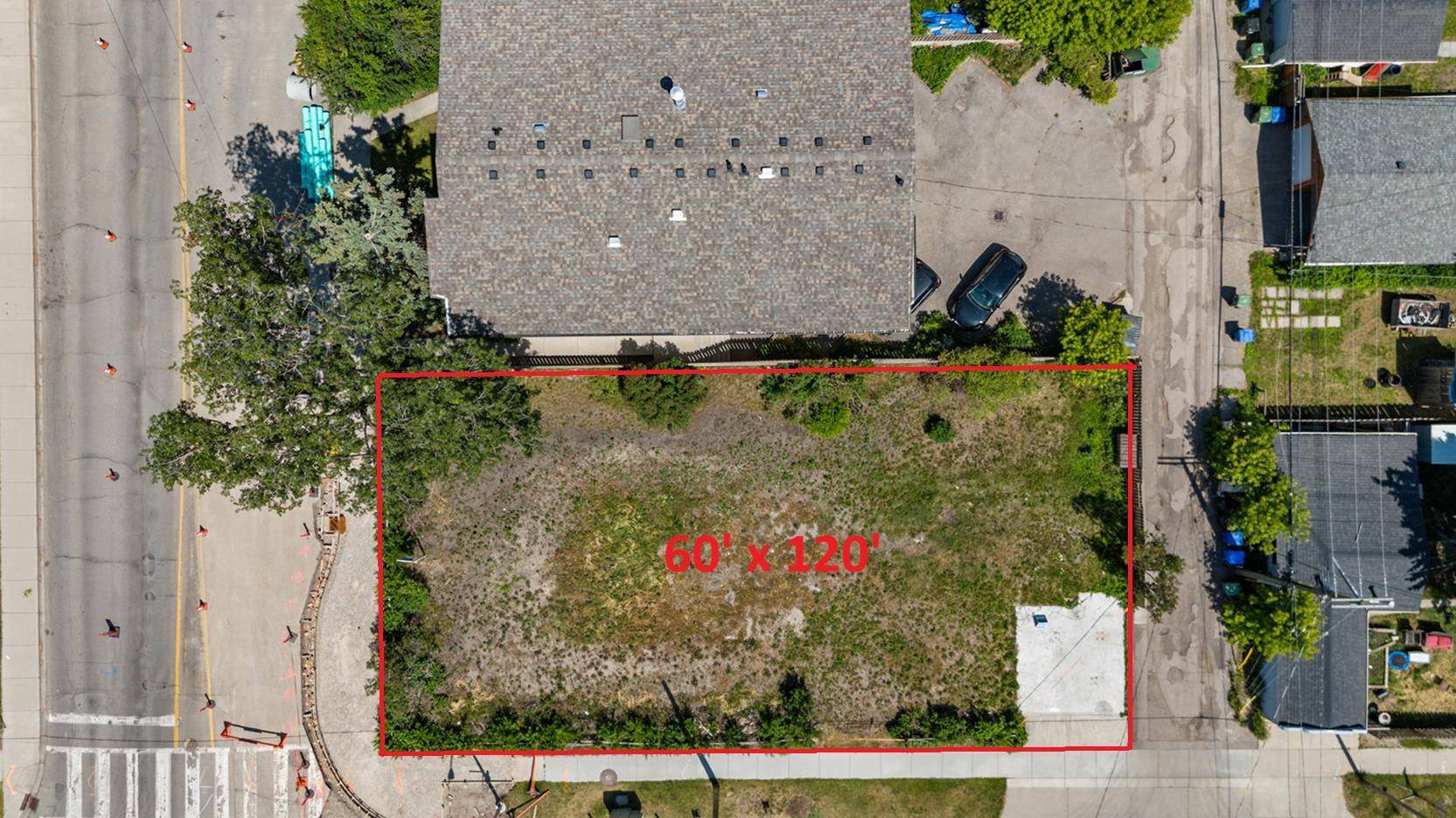 Calgary, AB T2N 0E4,737 2 AVE NW