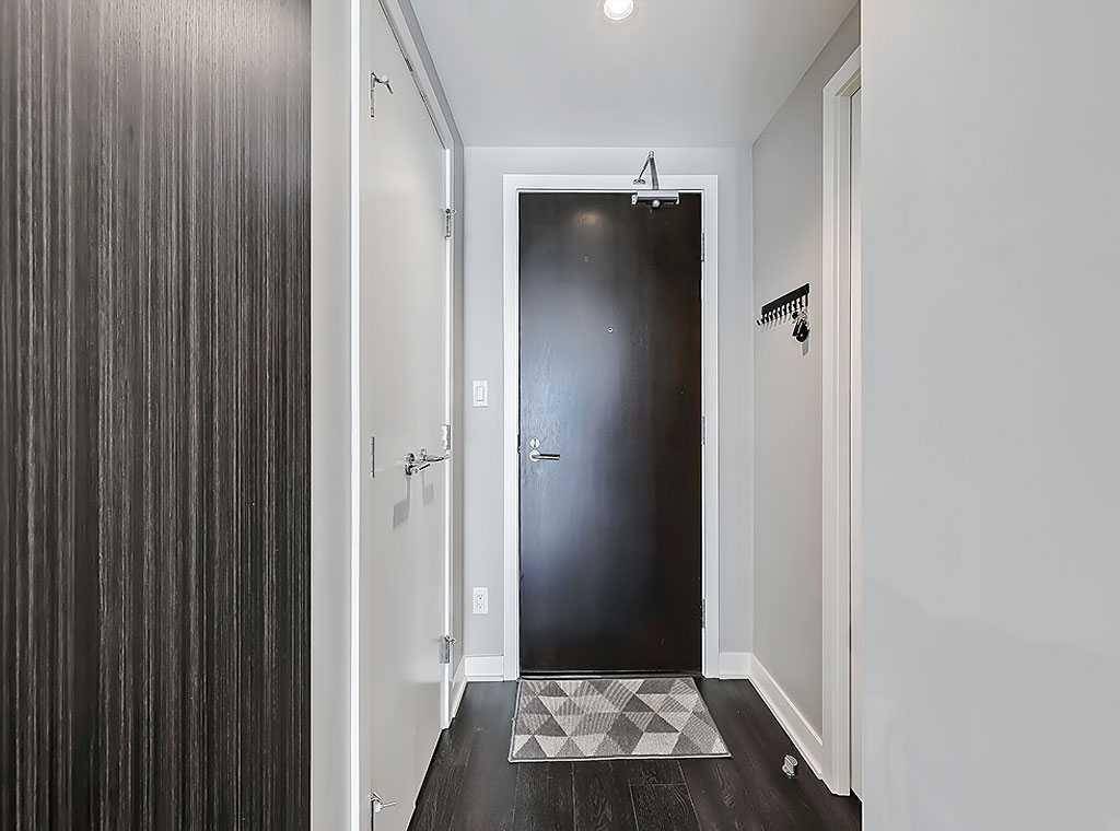 Calgary, AB T2R 0X4,626 14 AVE Southwest #205