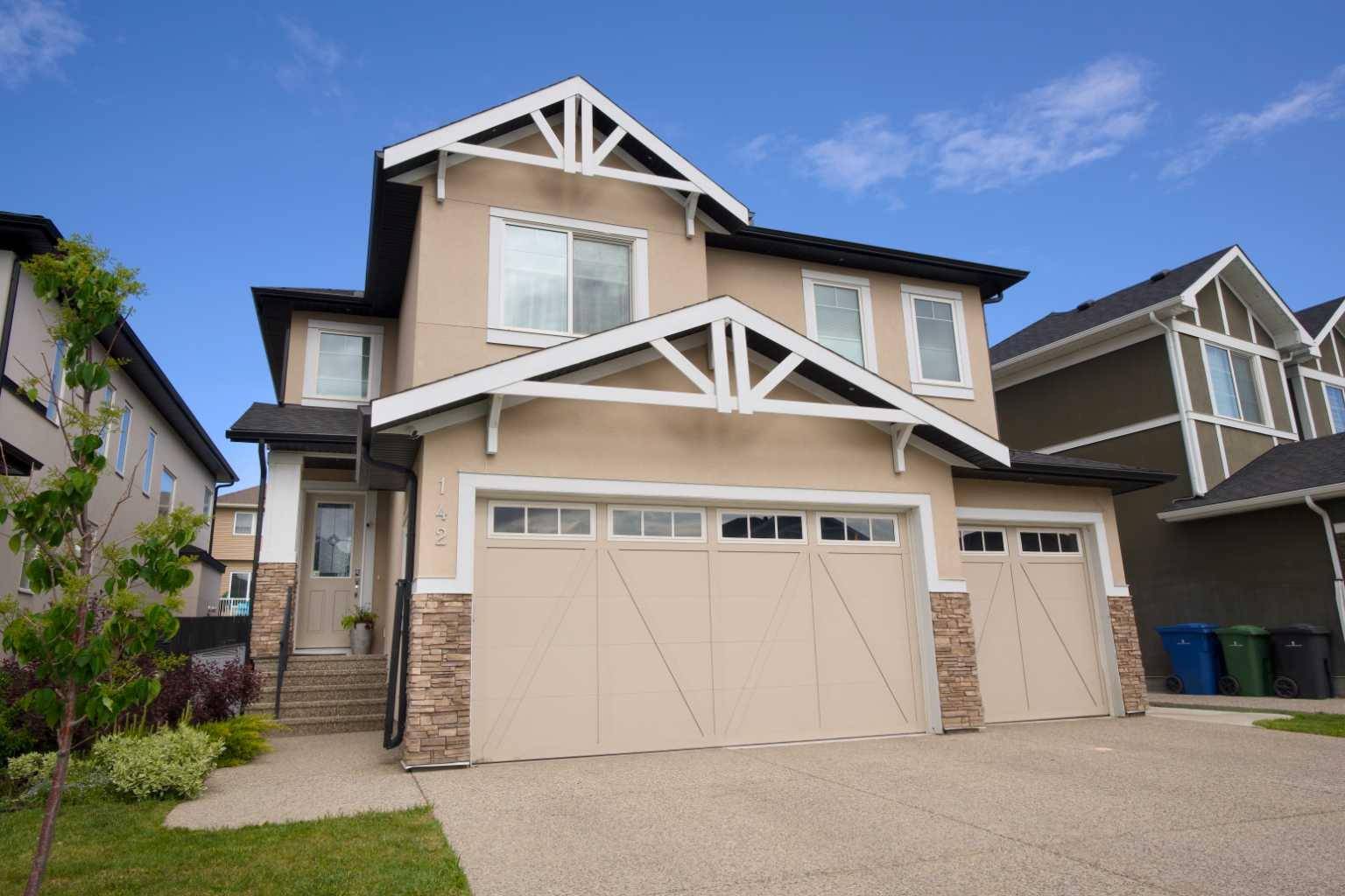 Chestermere, AB T1X 1Y1,142 kinniburgh CRES