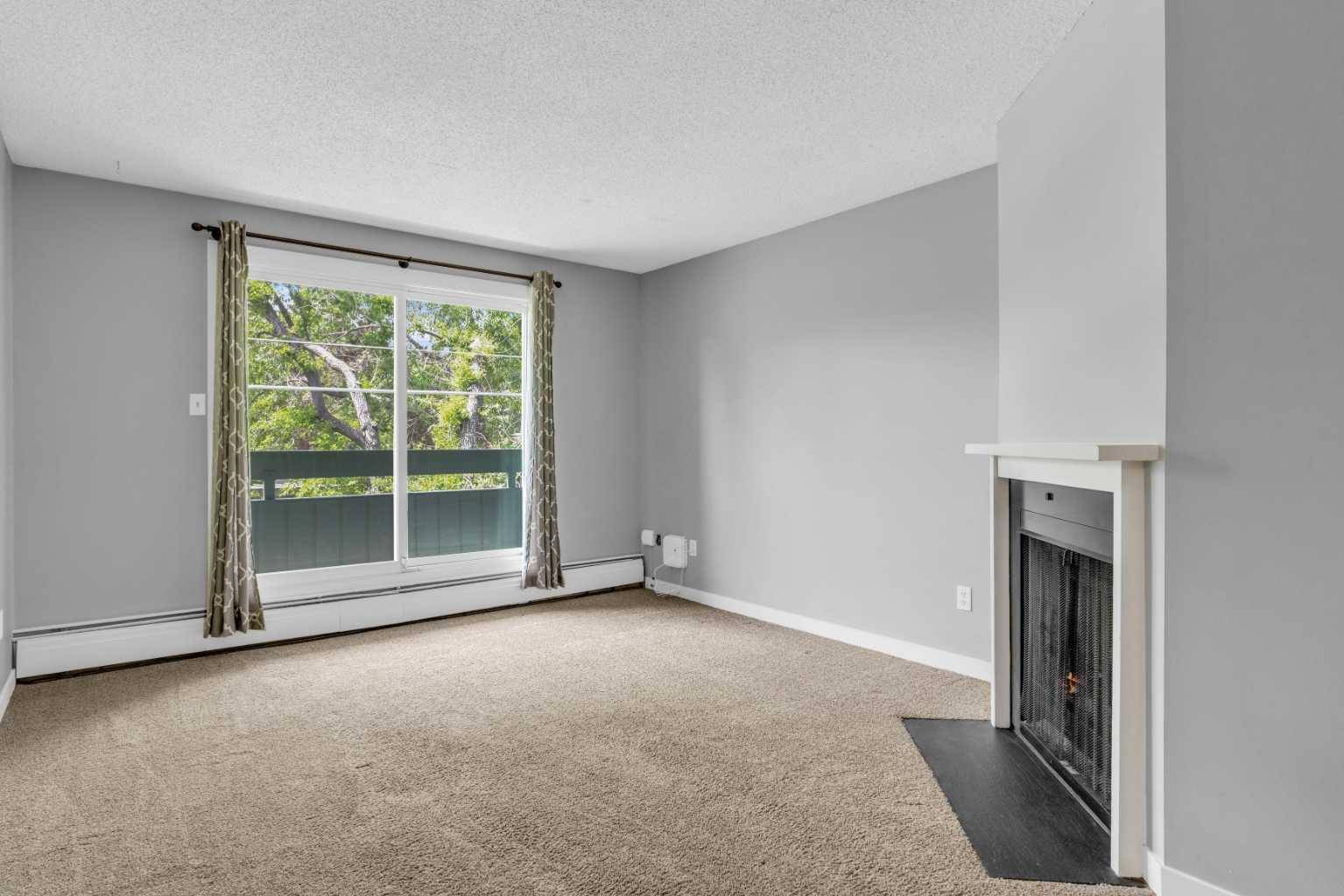 Calgary, AB T2W2T6,315 Southampton DR SW #9203