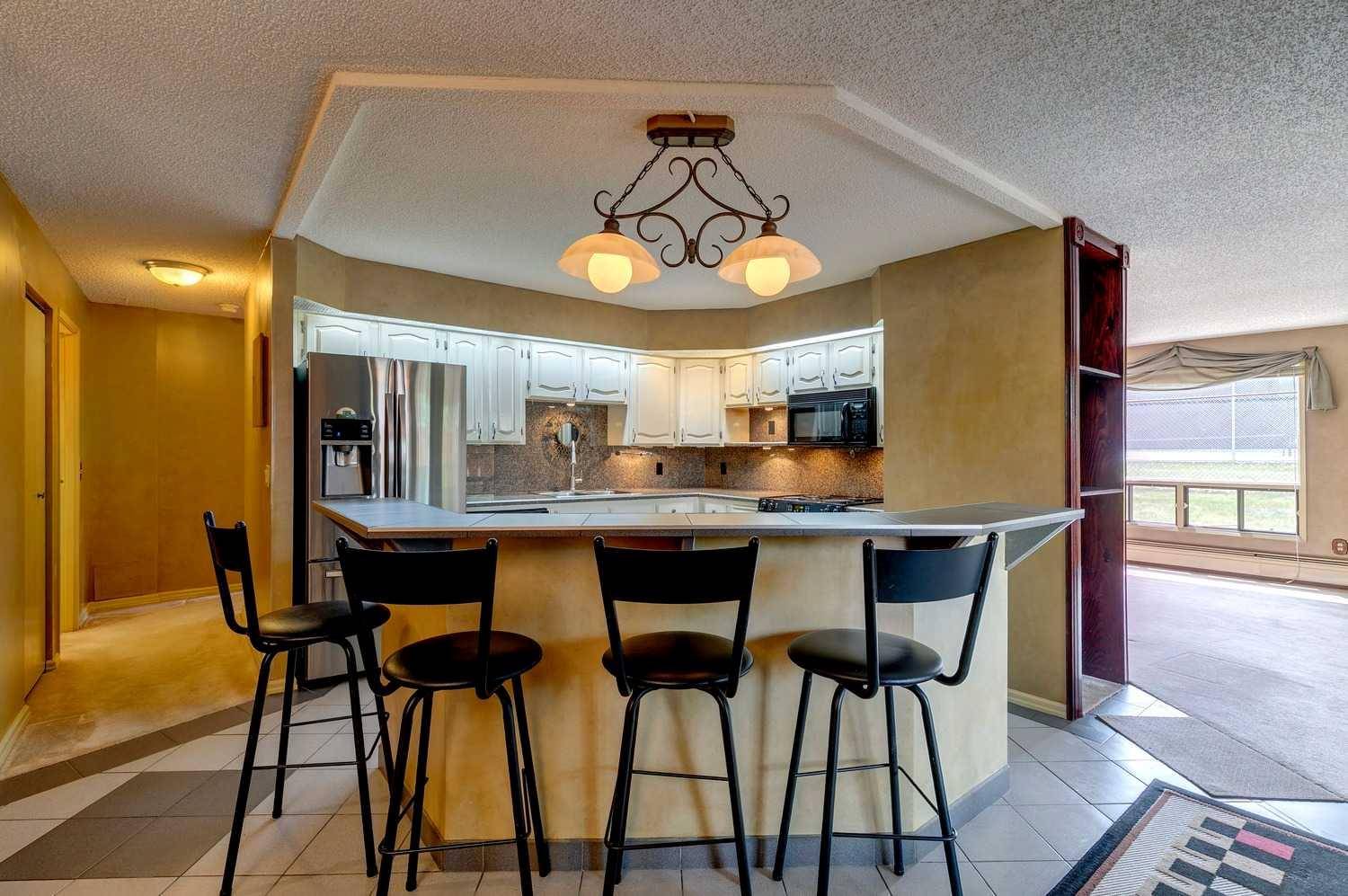 Calgary, AB T2V 0L1,9500 Oakfield DR Southwest #104