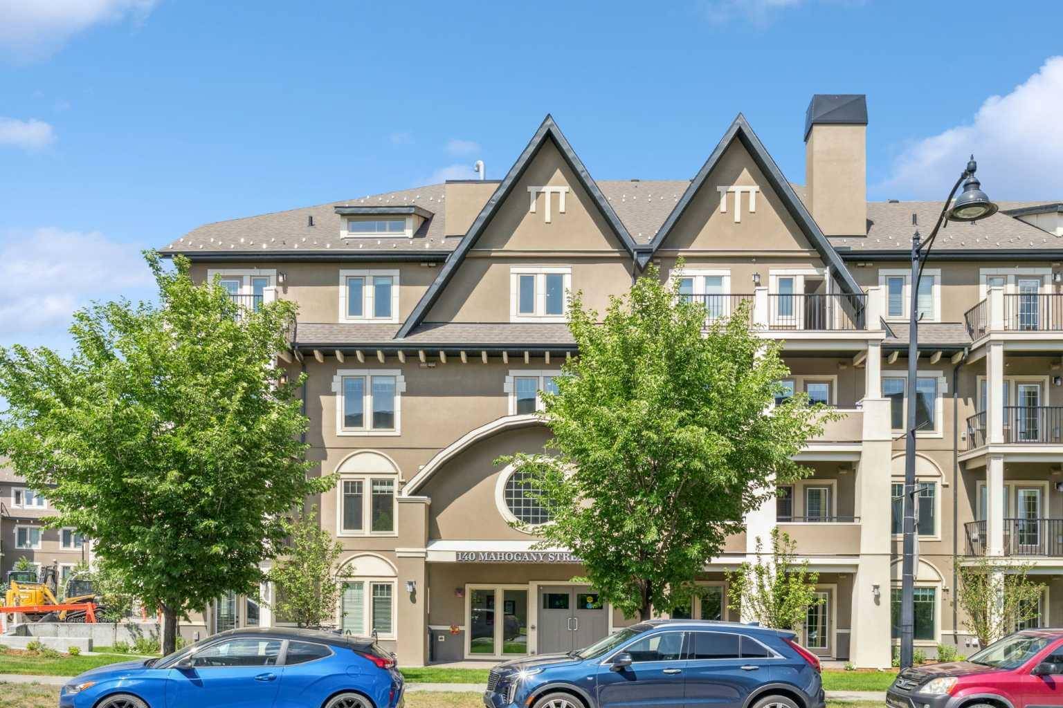 Calgary, AB T3M 0T2,140 Mahogany ST SE #109