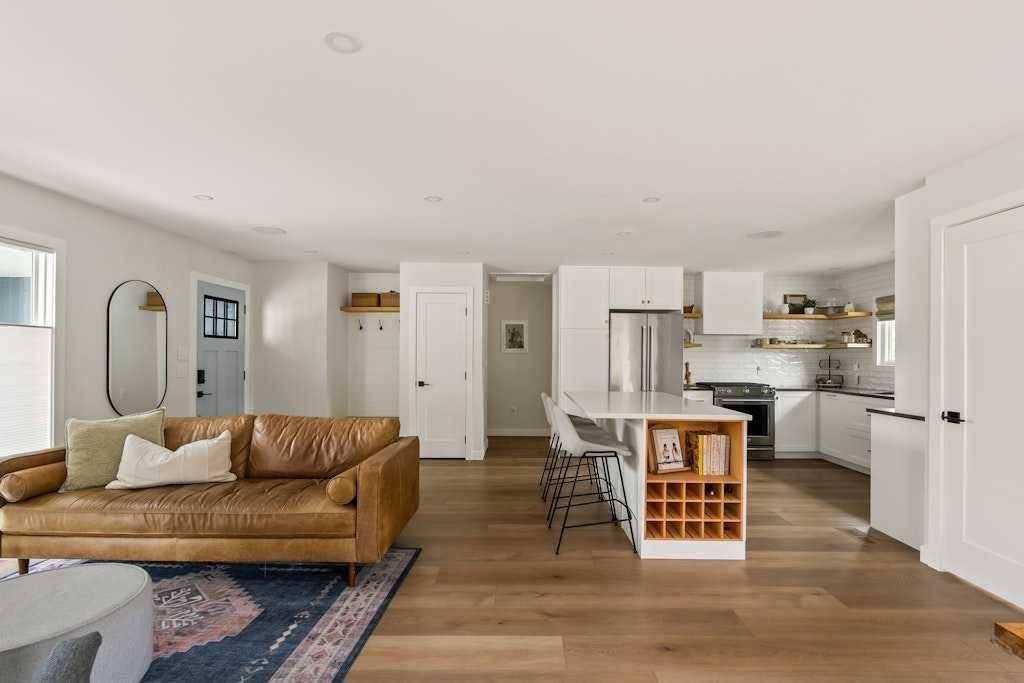 Calgary, AB T2V 3Z9,14 Oakview PL Southwest