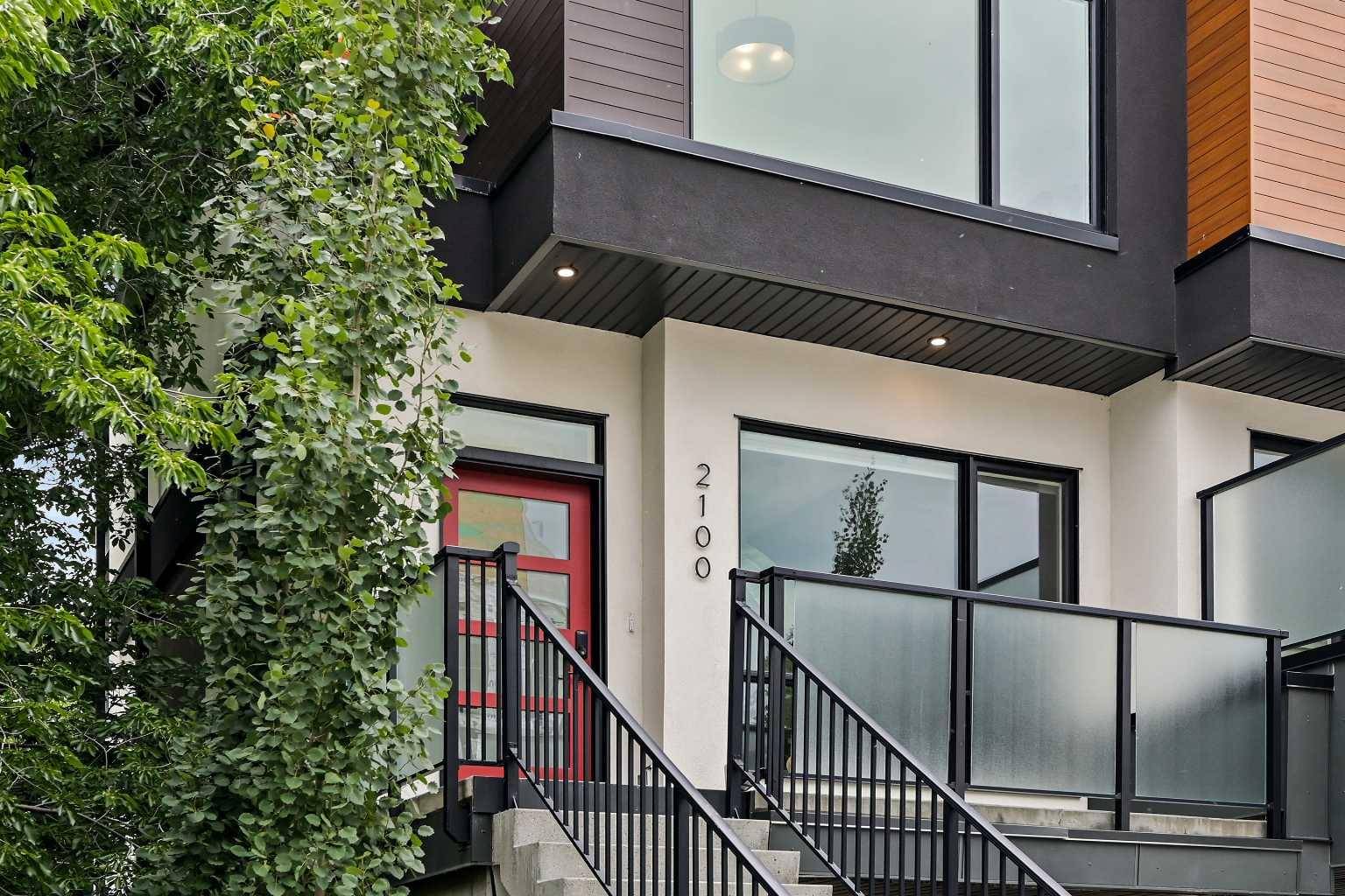 Calgary, AB T2T 4R8,2100 17A ST SW