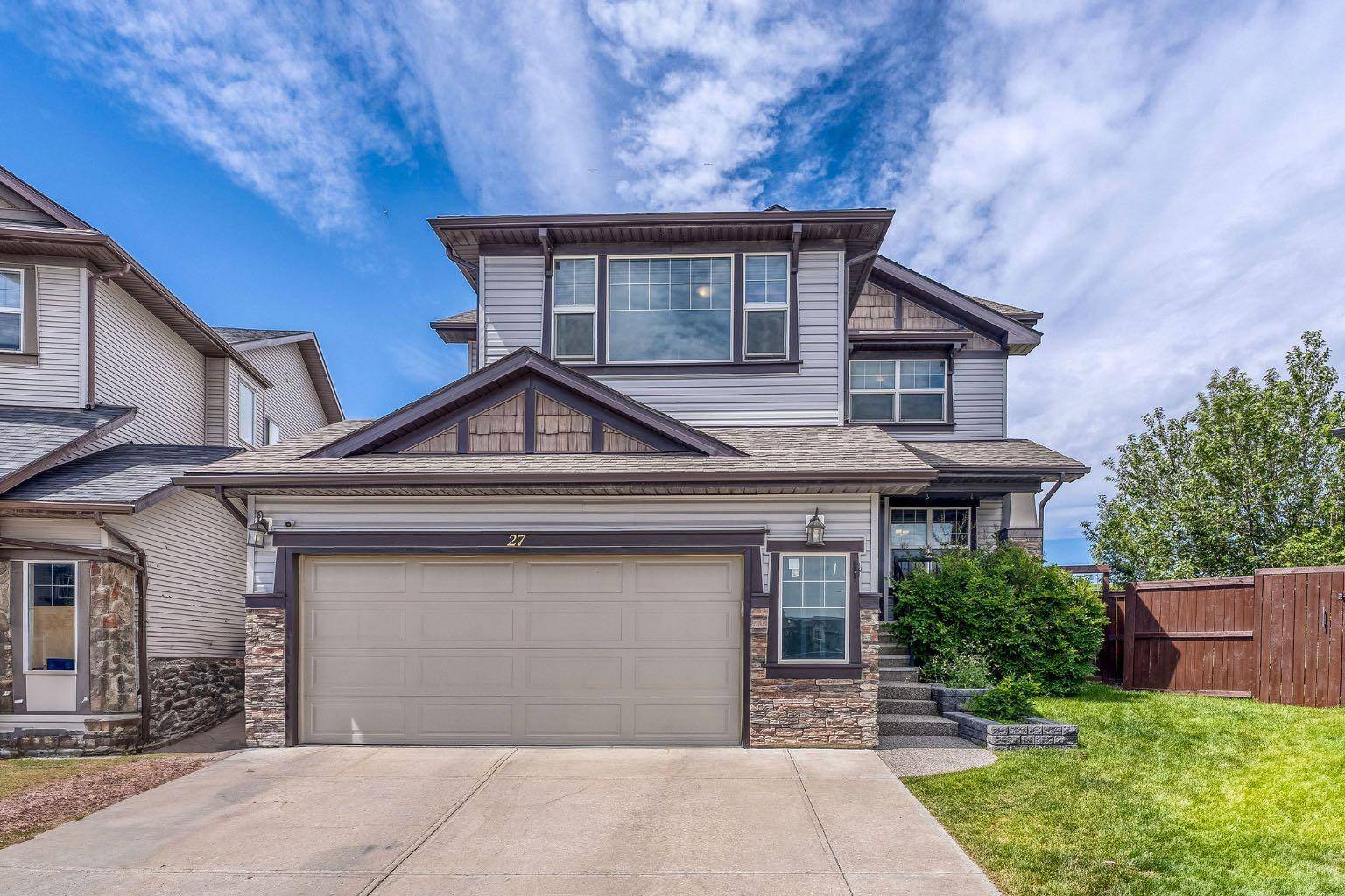 27 Sage Valley CT NW, Calgary, AB T3R 0E8