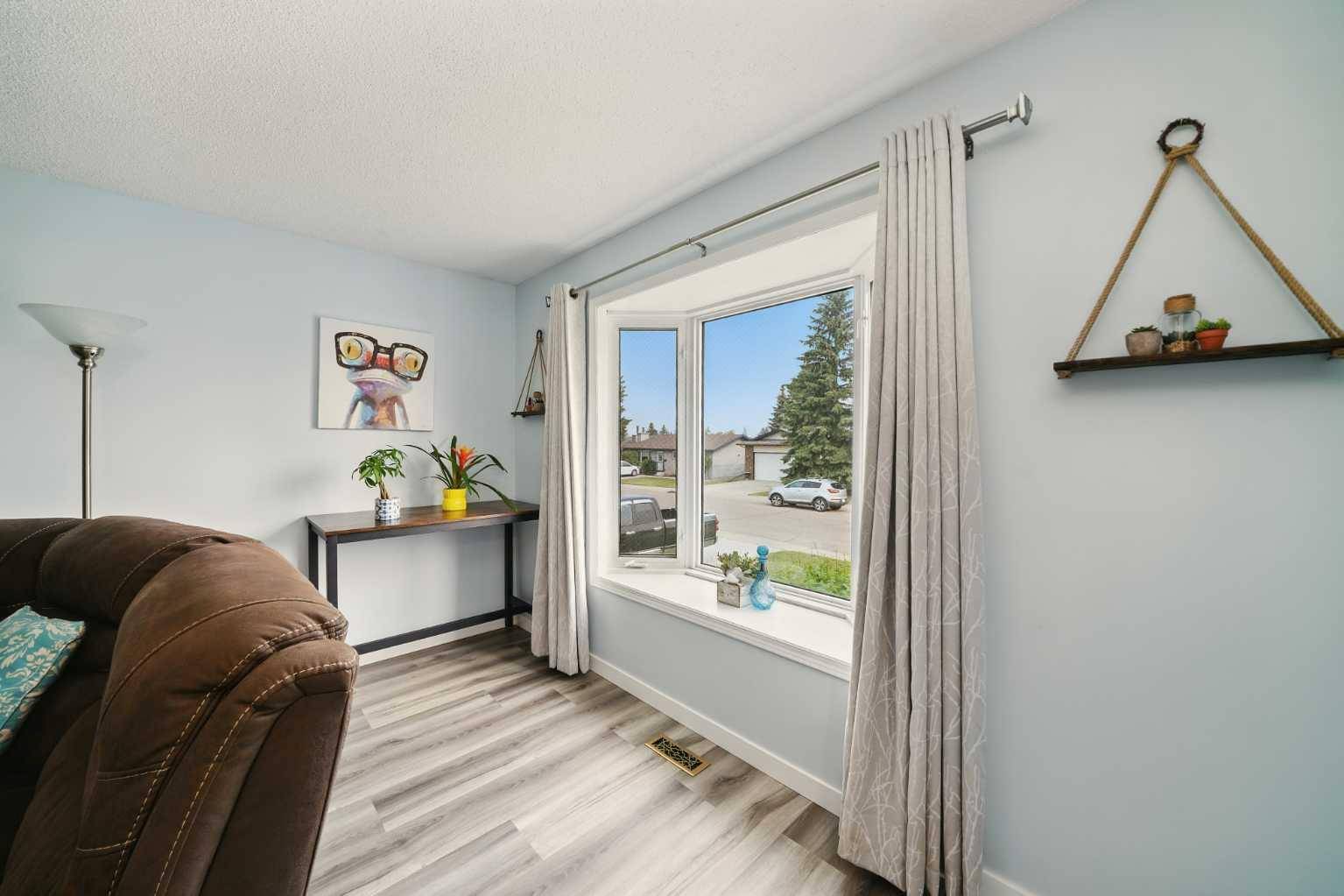 Red Deer, AB T4P 2S2,37 Cunningham CRES