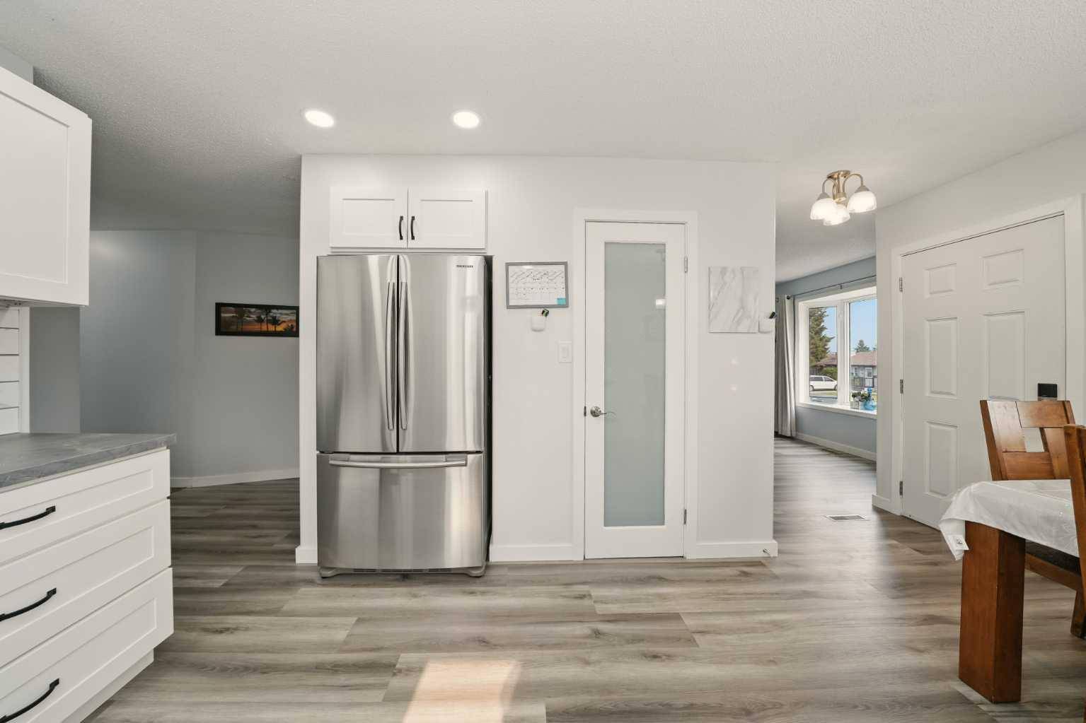 Red Deer, AB T4P 2S2,37 Cunningham CRES
