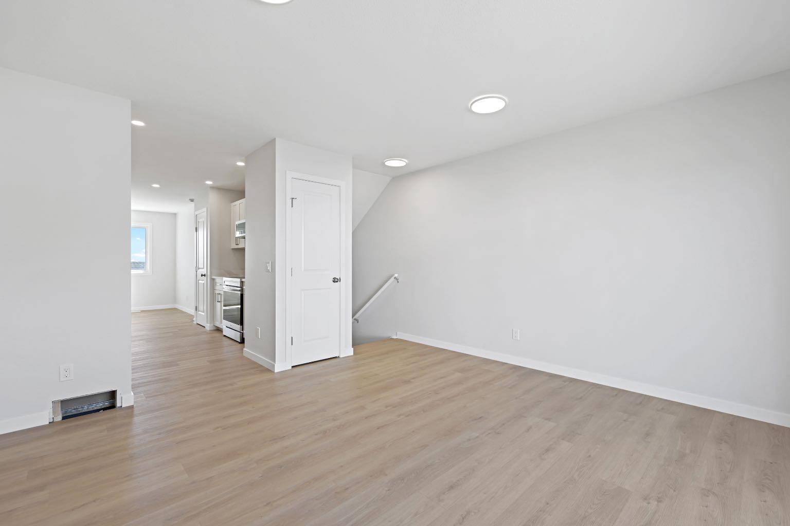 Didsbury, AB T0M0W0,10 Park LN