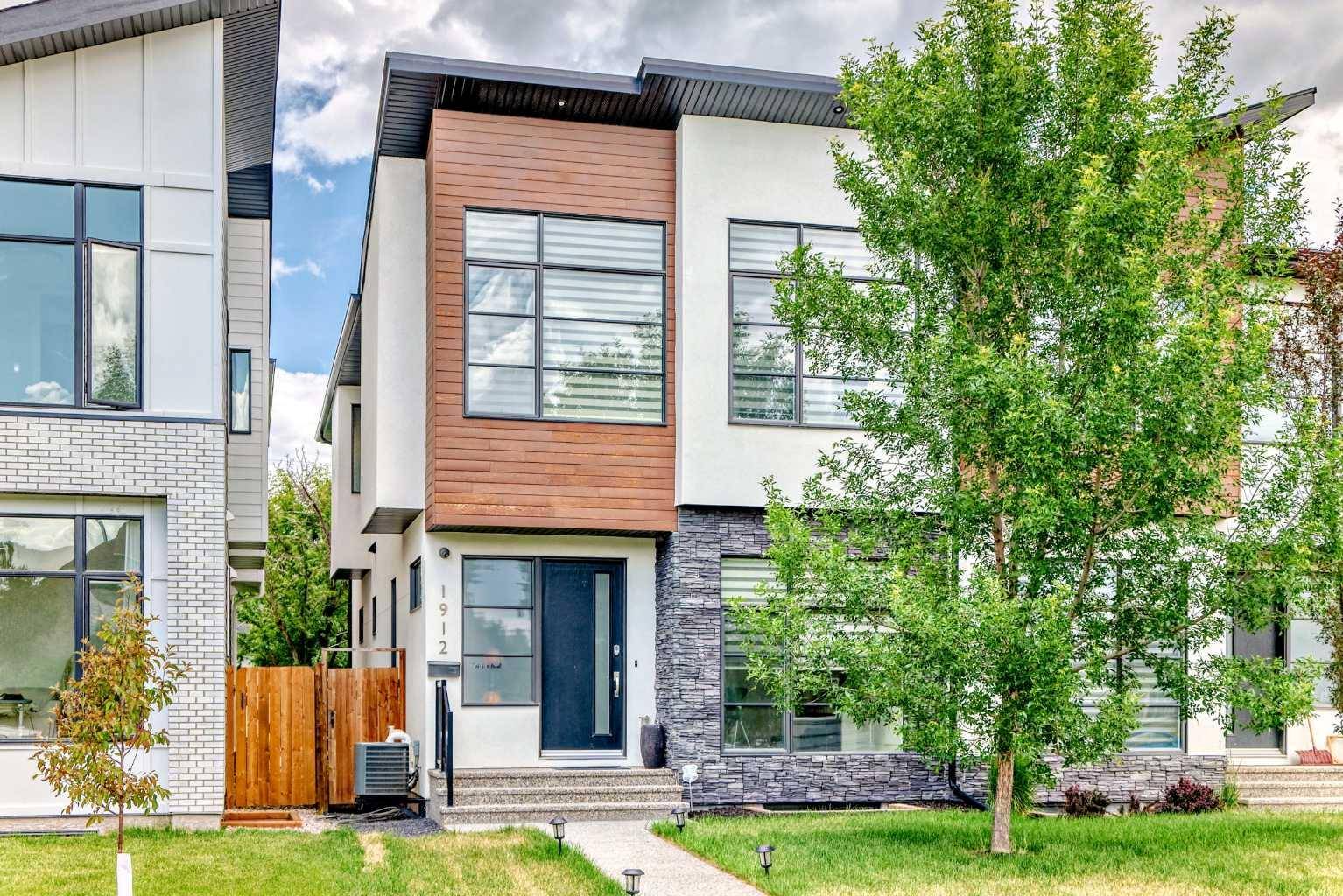 1912 23 AVE NW, Calgary, AB T2M 1V8