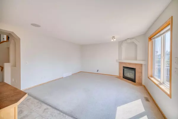 Calgary, AB T3K 5Y3,240 Panamount LN NW